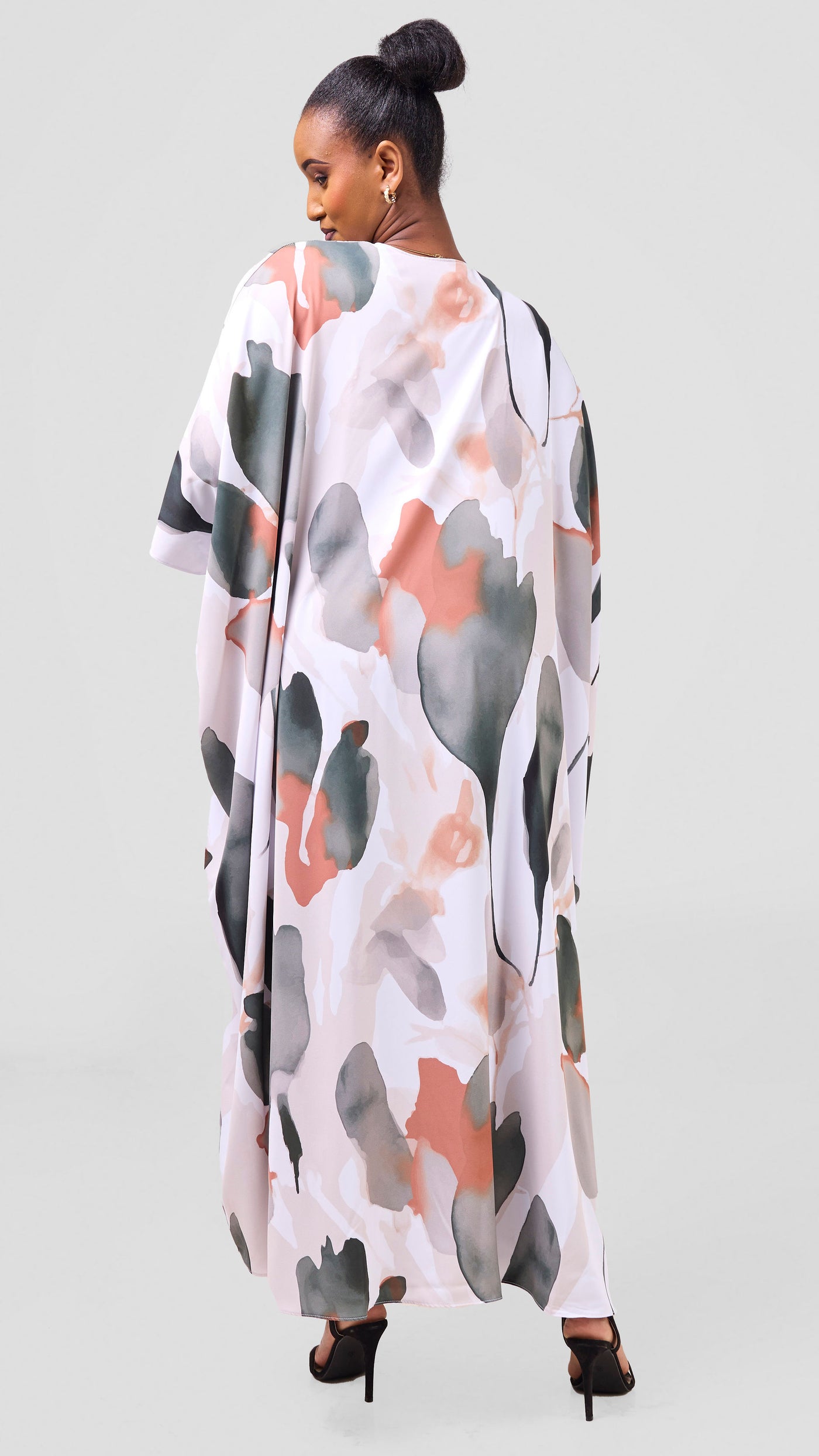 Vivo Ayla Maxi Kimono - White / Light Taupe Dola Print