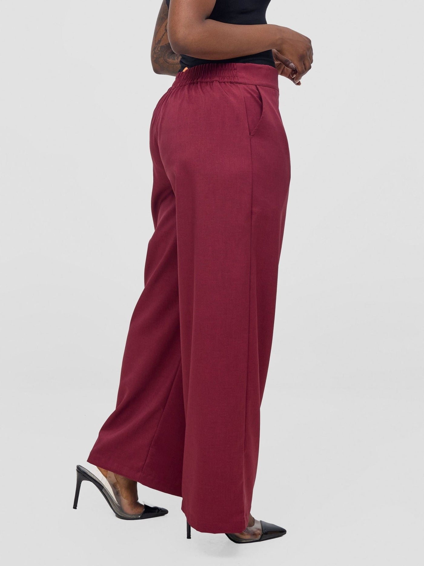 Vivo Niari straight leg Pants - Maroon - Shopzetu