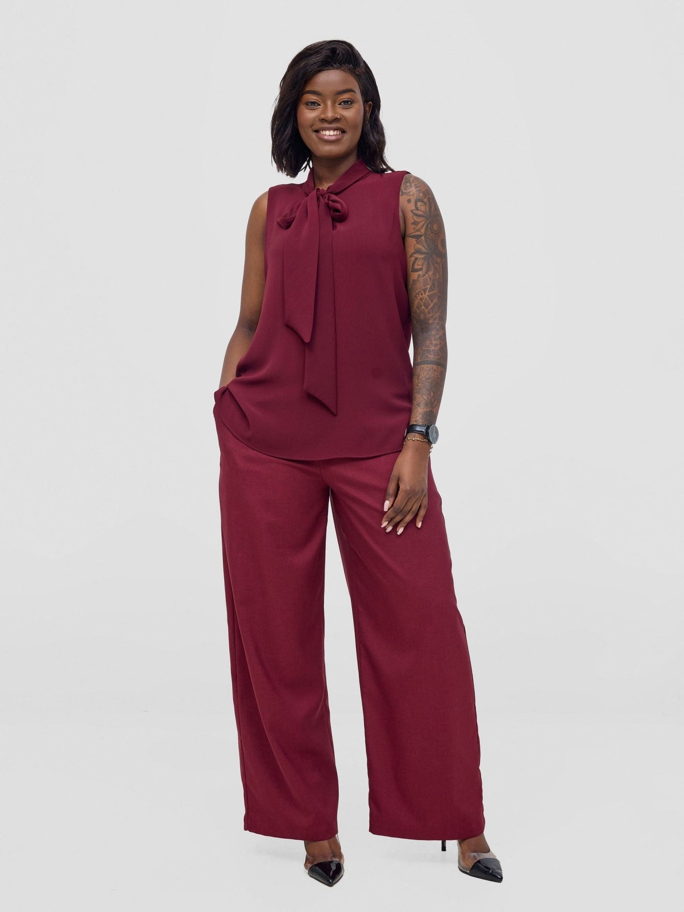 Vivo Niari straight leg Pants - Maroon - Shopzetu