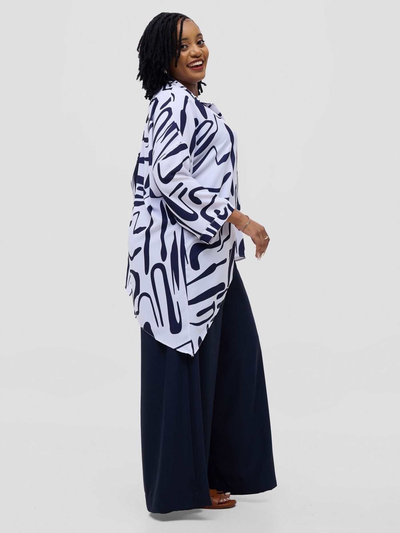 Vivo Serwa Asymmetric Top - White / Navy Sera Print - Shopzetu