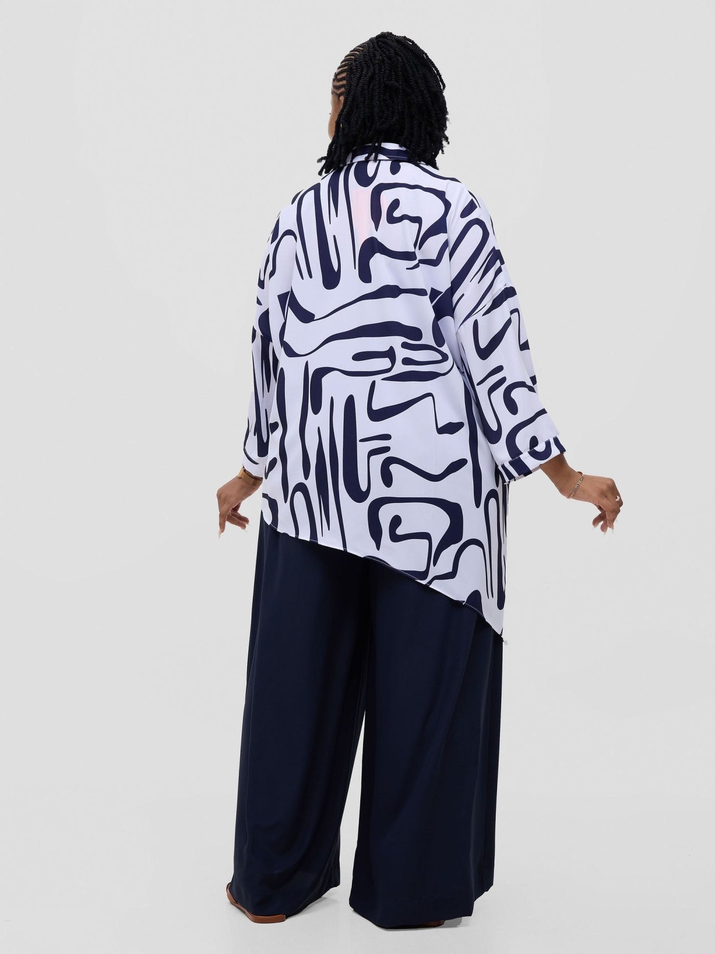 Vivo Serwa Asymmetric Top - White / Navy Sera Print - Shopzetu