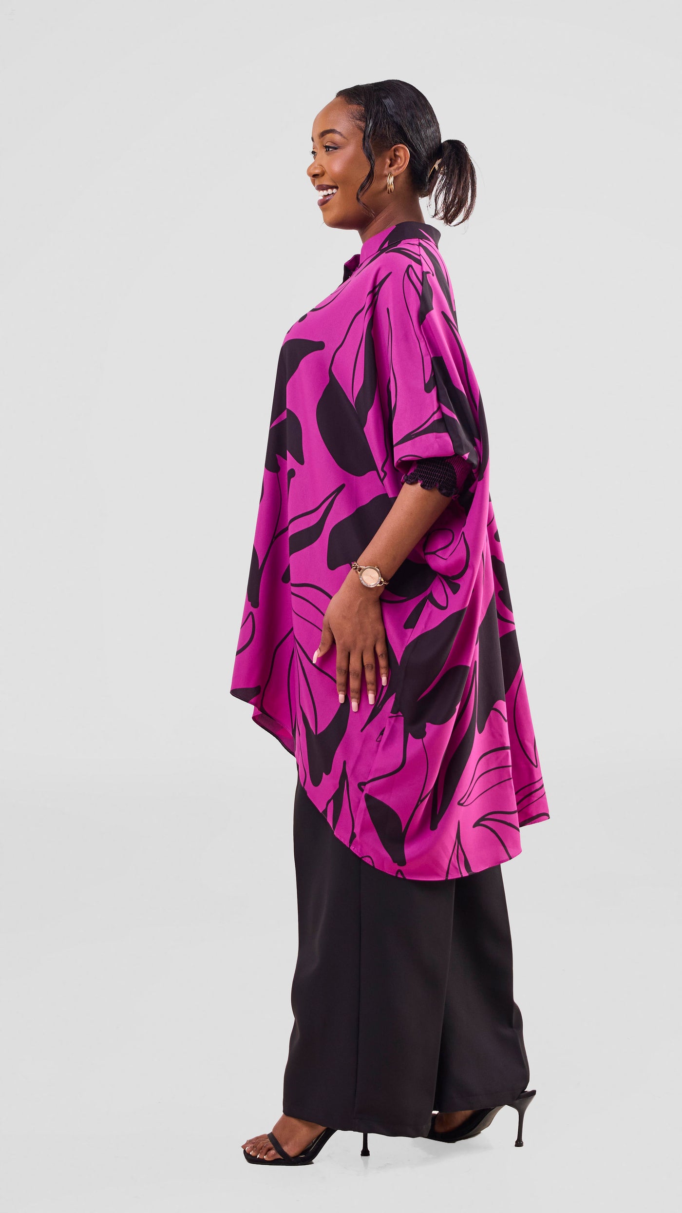 Vivo Wastani 3/4 Shirred Sleeve Wide Tunic - Magenta / Black Zia Print