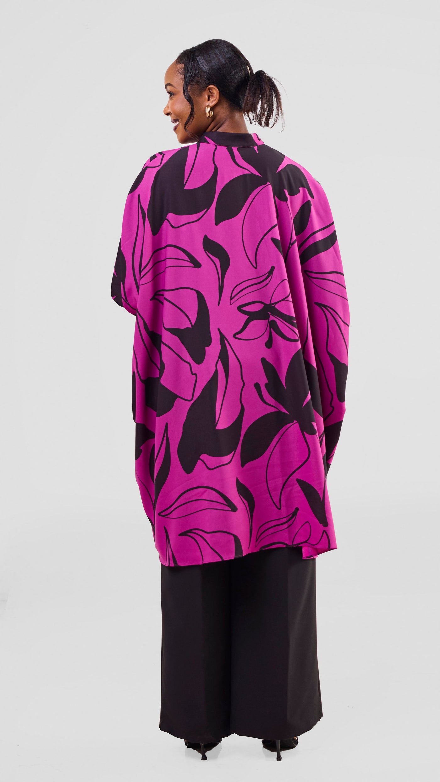 Vivo Wastani 3/4 Shirred Sleeve Wide Tunic - Magenta / Black Zia Print