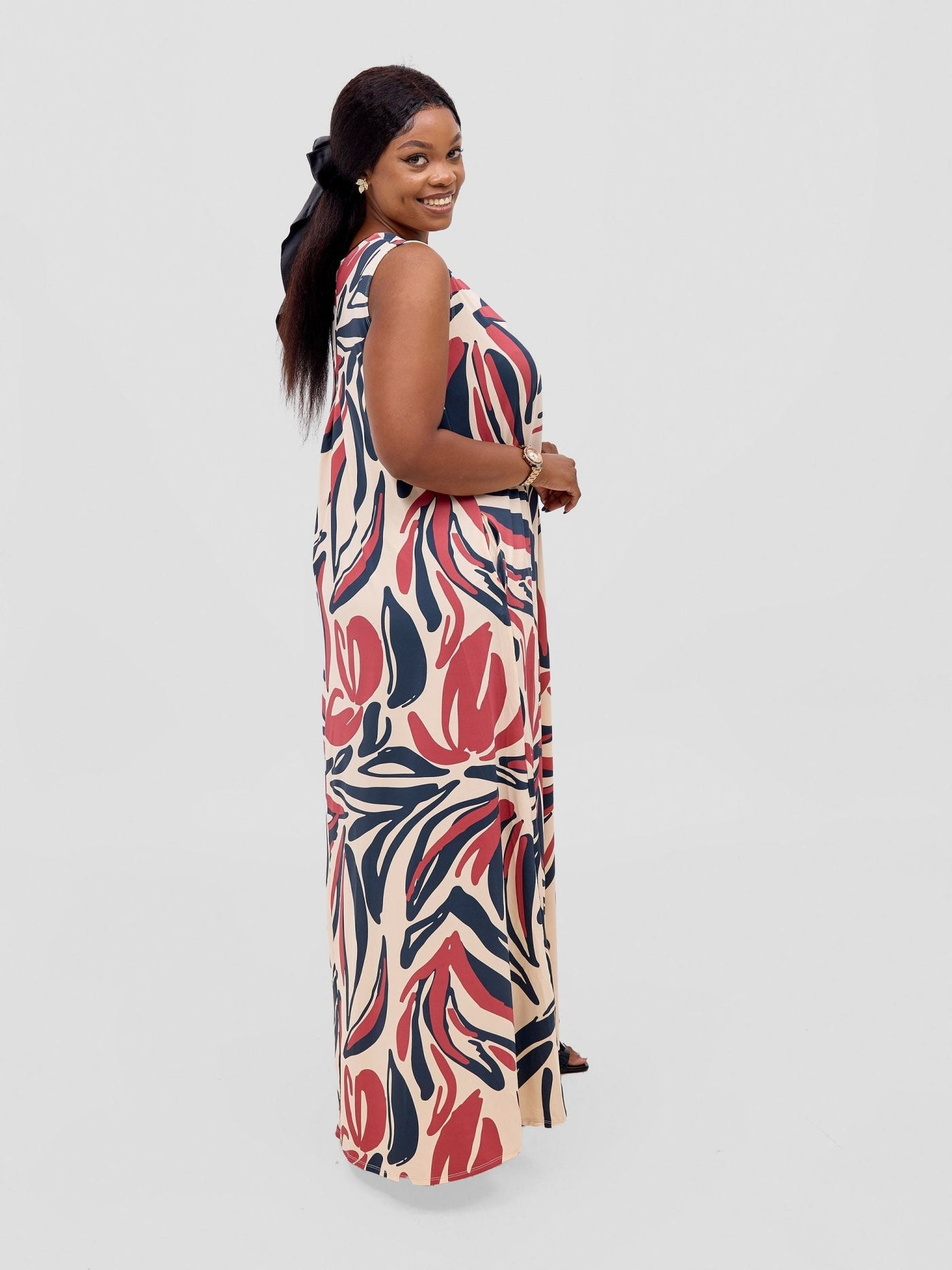 Vivo Lumi Back Pleat Maxi Dress - Black / Burgundy Ulira Print - Shopzetu