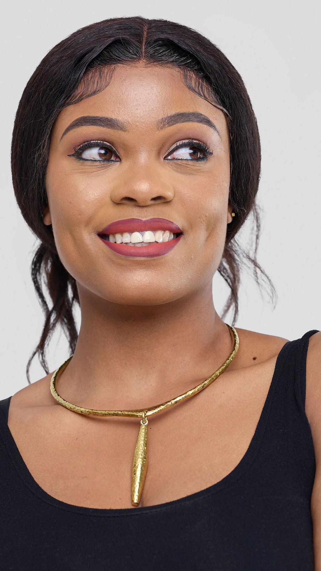 Naruki Handcrafted Hammered Brass Choker – Brass