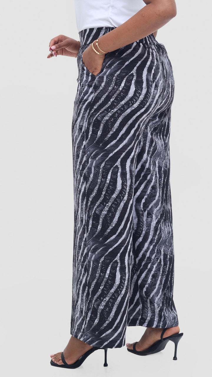 Vivo Maisha Straight Leg Pants In Crepe -  Grey / Black Print