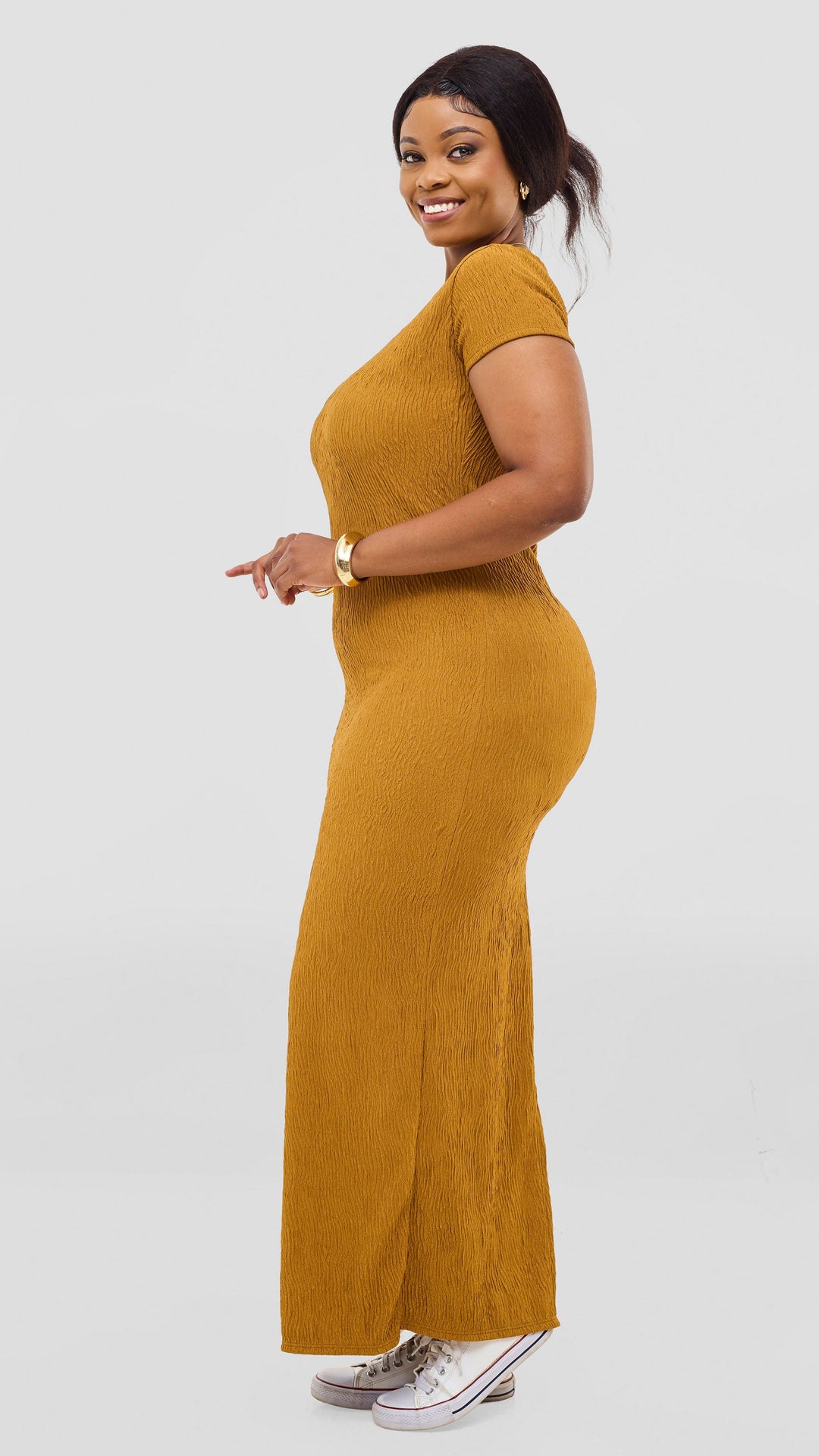 Vivo Kaisa Short Sleeve Maxi Bodycon In Polyester Stretch - Mustard