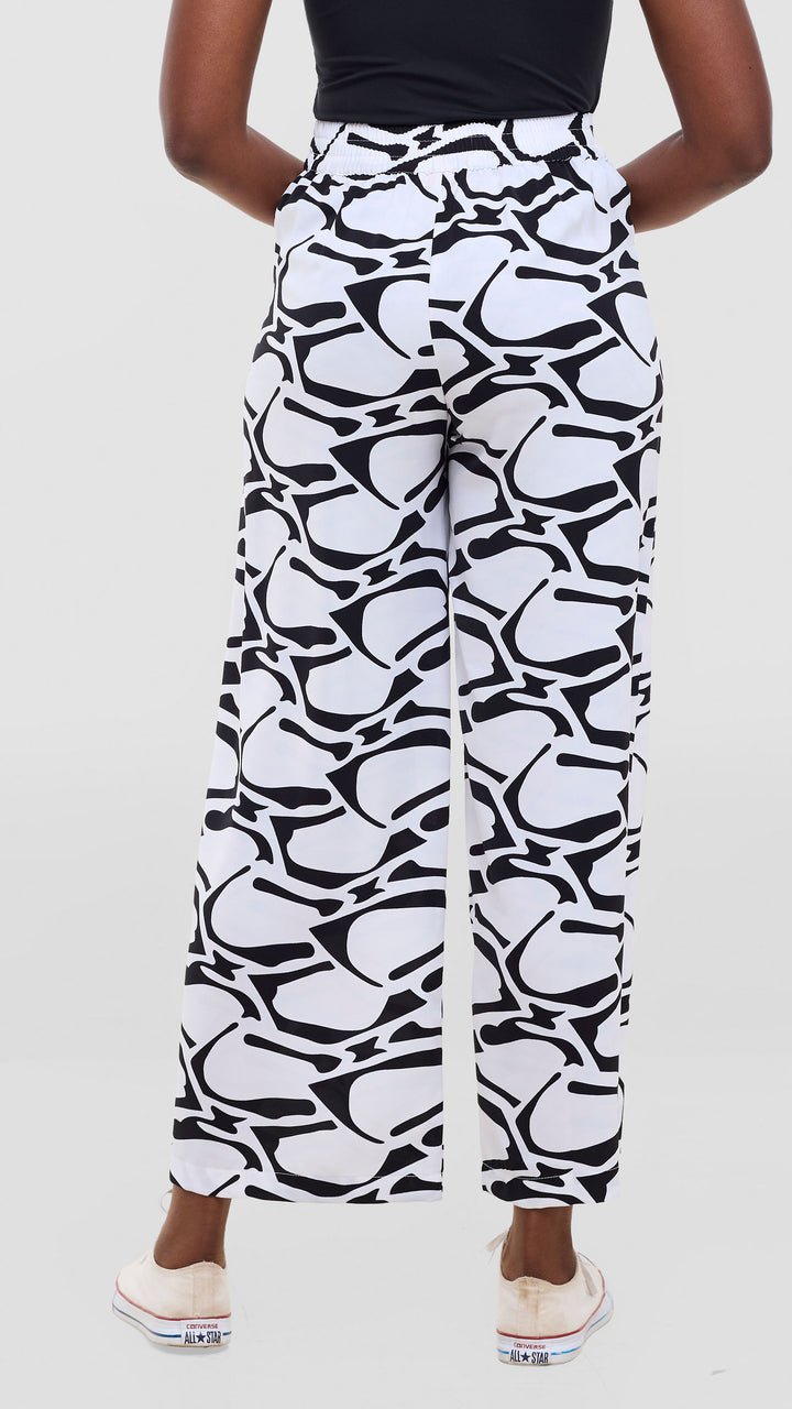 Vivo Maisha Straight Leg Pants In Crepe -  White / Black Abstract Print