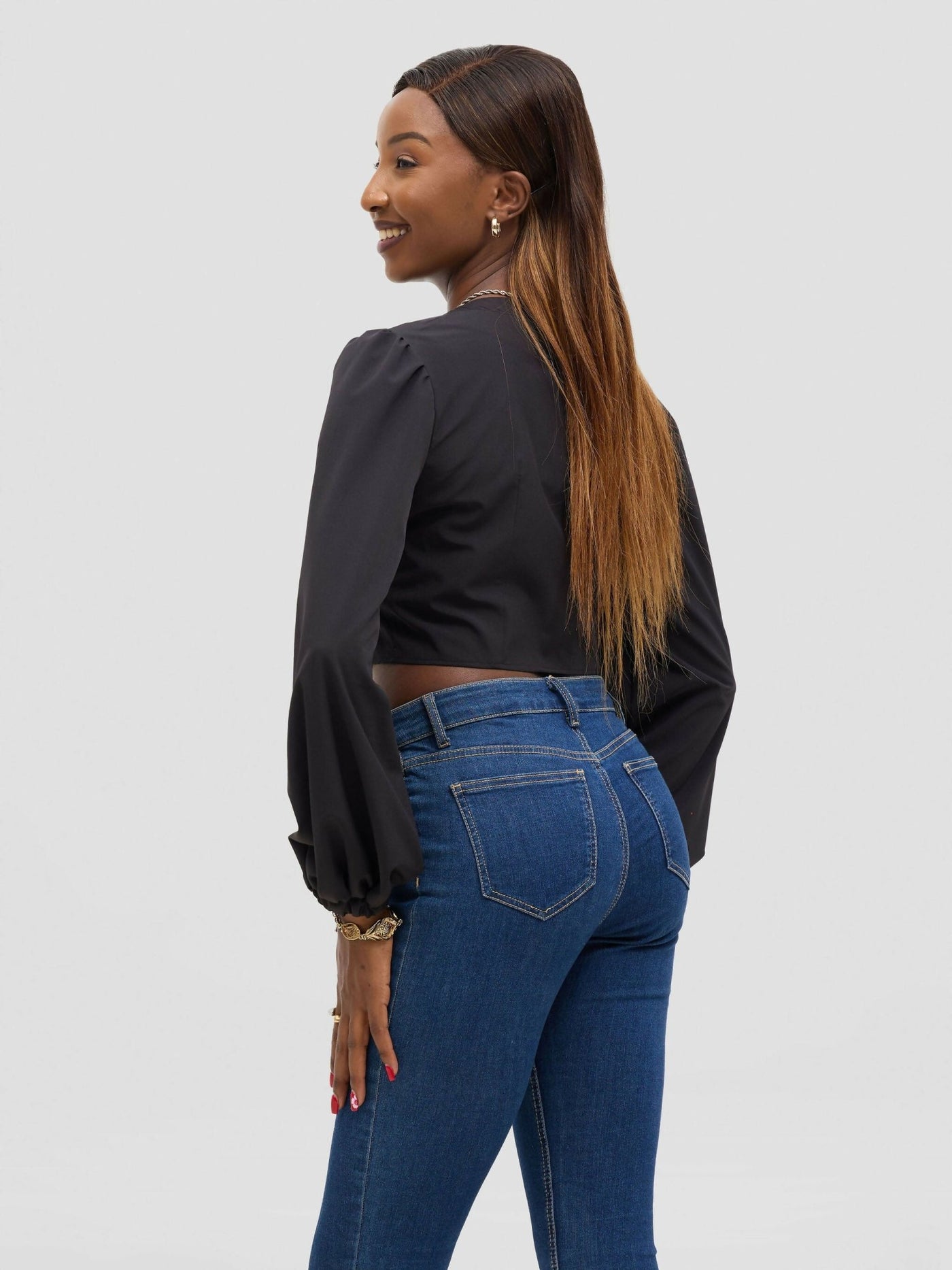 Cuttfitt Crop Shirt - Black - Shopzetu