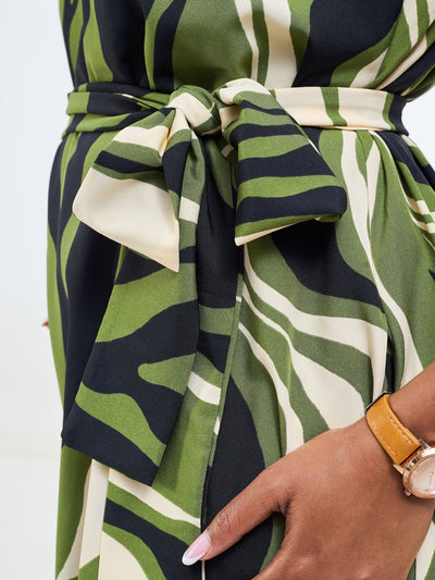 Vivo Basic Cap Sleeve Knee Length Tent Dress - Olive / Black Capi Print - Shopzetu