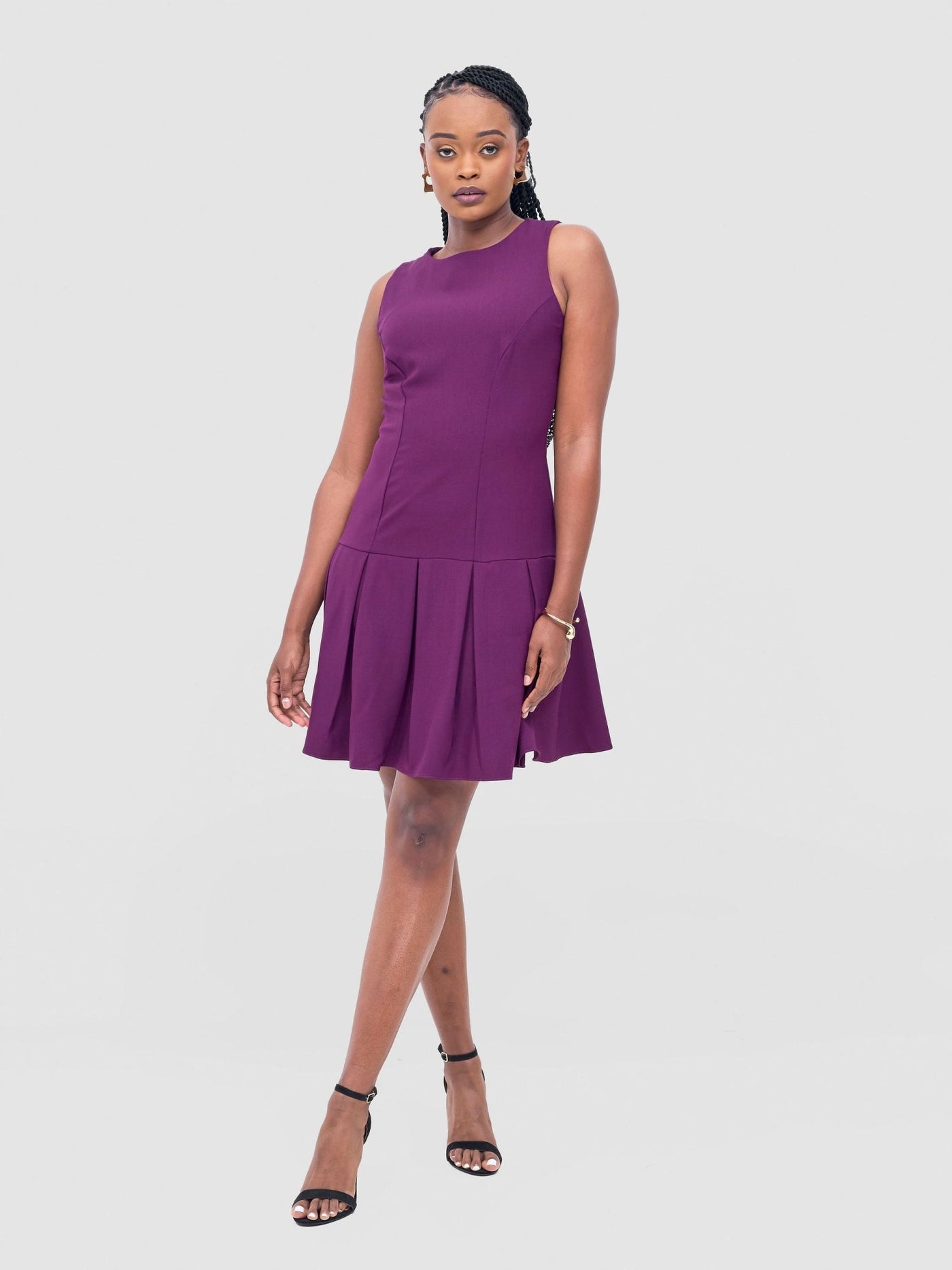 Vivo Niari Sleeveless Pleated Dress - Magenta - Shopzetu