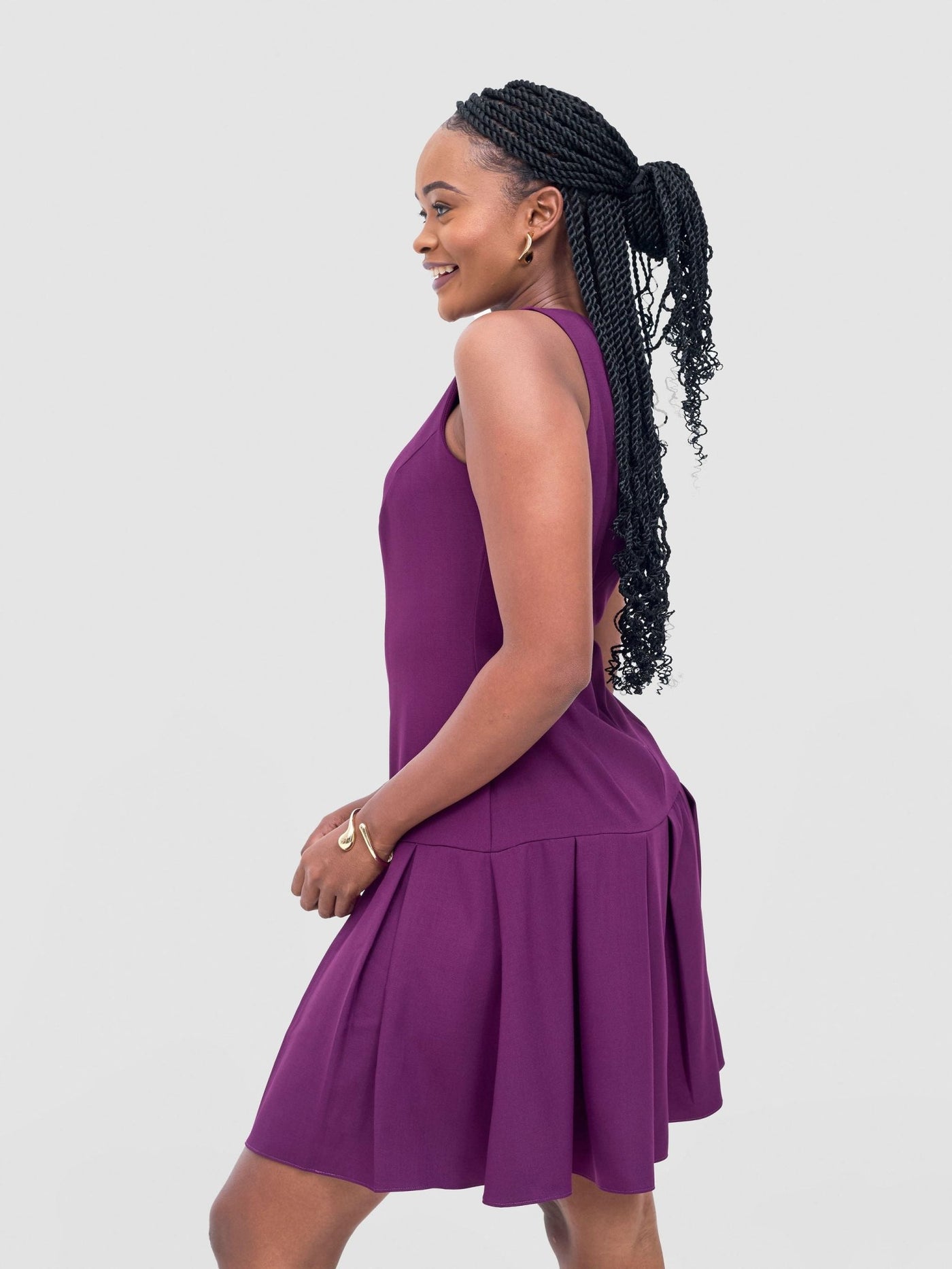 Vivo Niari Sleeveless Pleated Dress - Magenta - Shopzetu