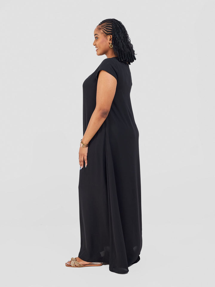 Vivo Sierra Maxi Chiffon Dress in Chiffon- Black