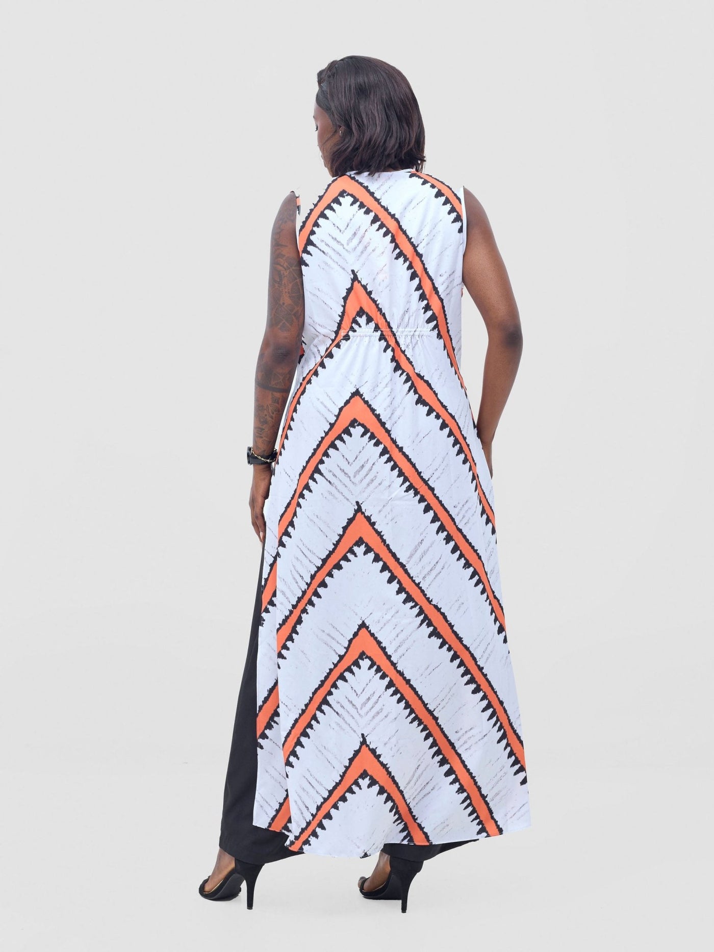 Vivo Isabi Sleeveless Kimono - White / Orange Sabi Print - Shopzetu