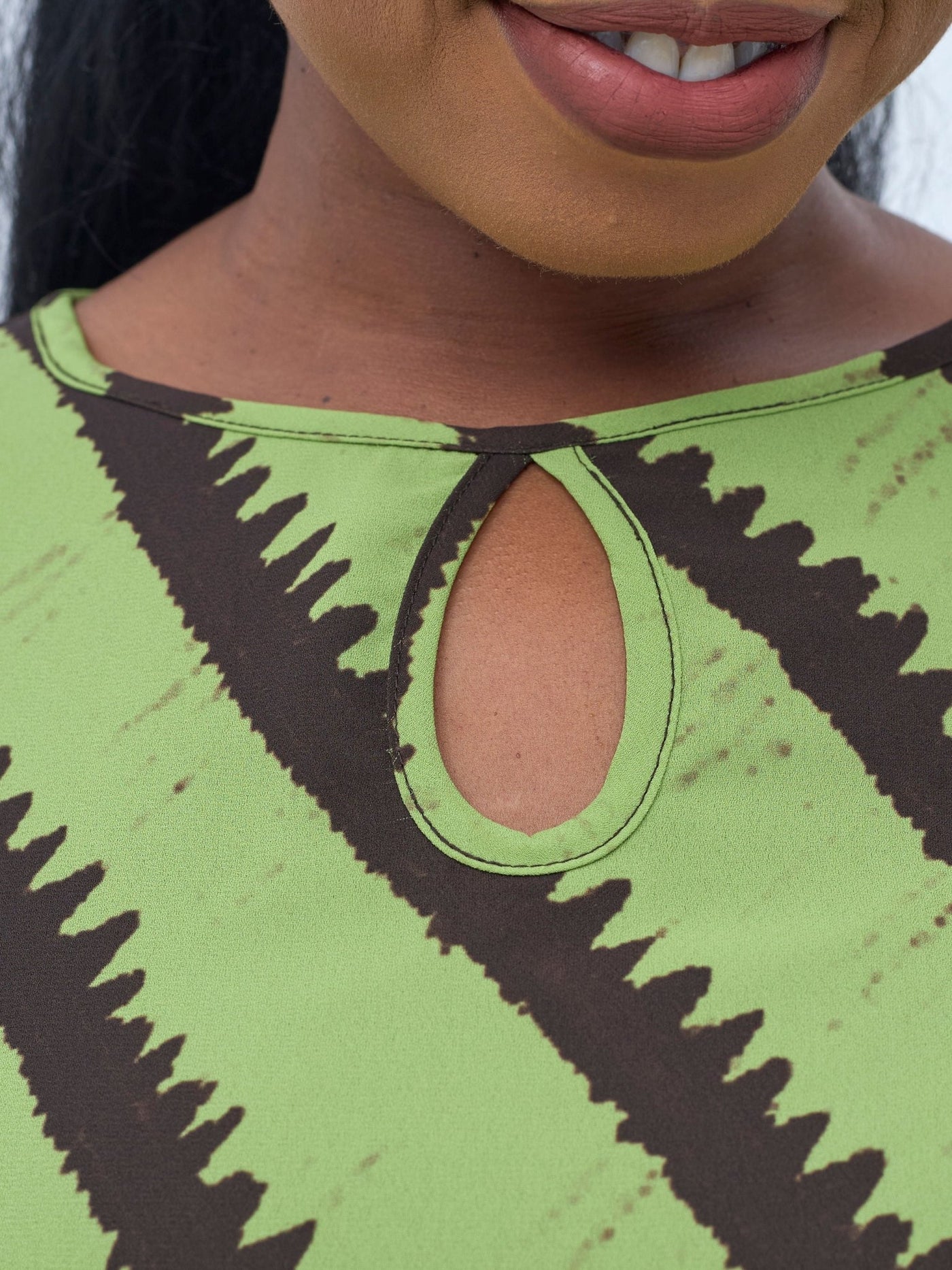 Vivo Sierra Cap Sleeve Tent Chiffon Dress - Olive / Chocolate Sabi Print - Shopzetu