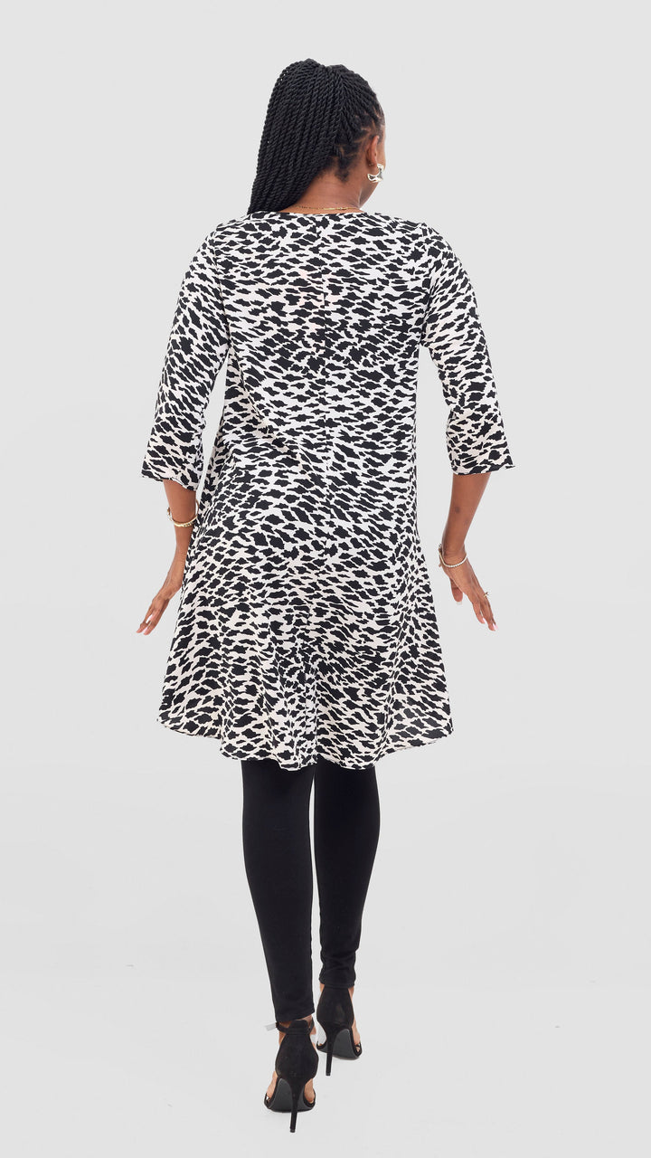 Vivo Maisha 3/4 Sleeve High Low Top - Off White / Black Print