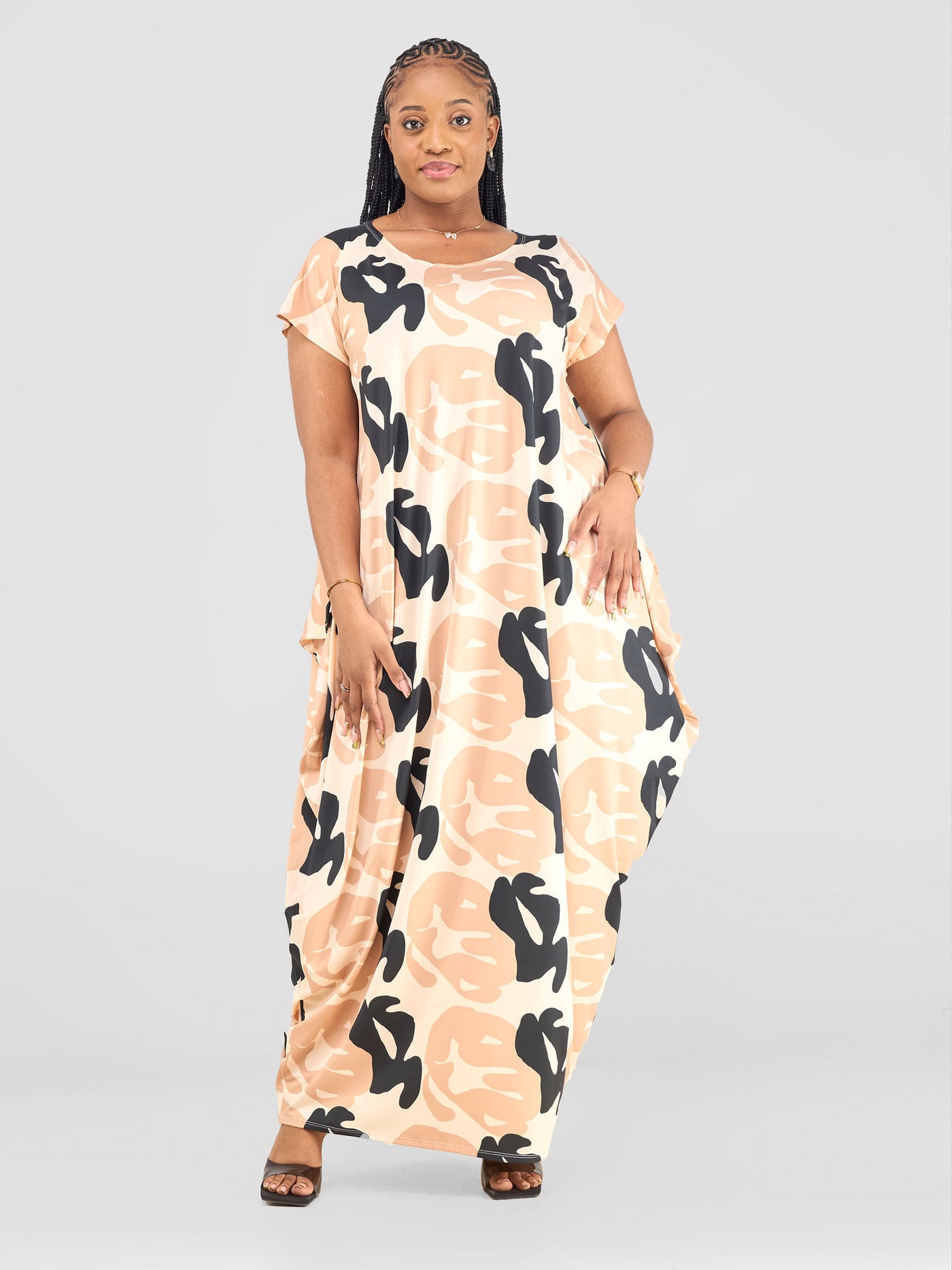 Vivo Fimi Drop Shoulder Maxi Dress - Tan/ Black Chana Print