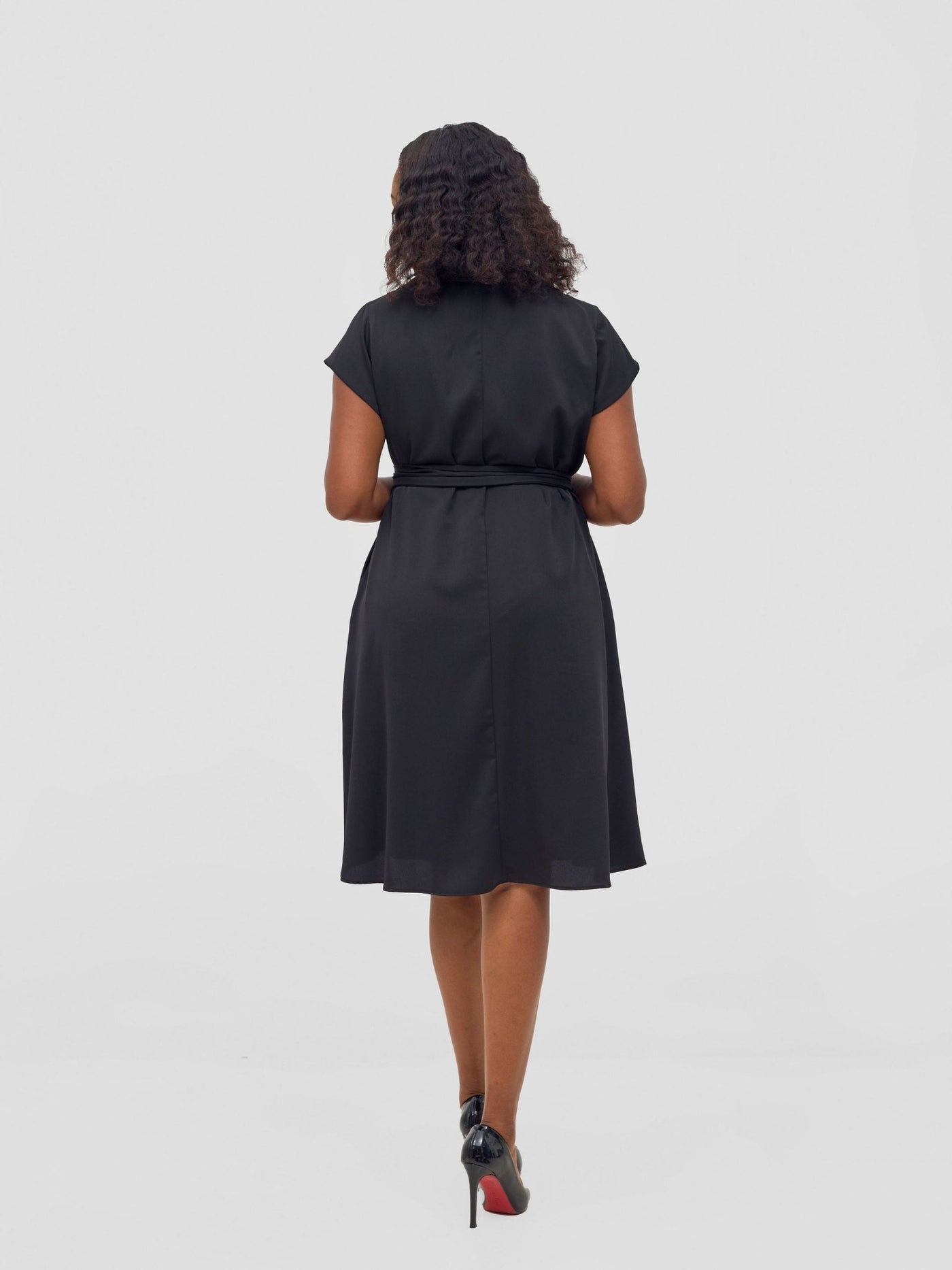 Vivo Zuri Cap Sleeve Knee Length Dress - Black - Shopzetu