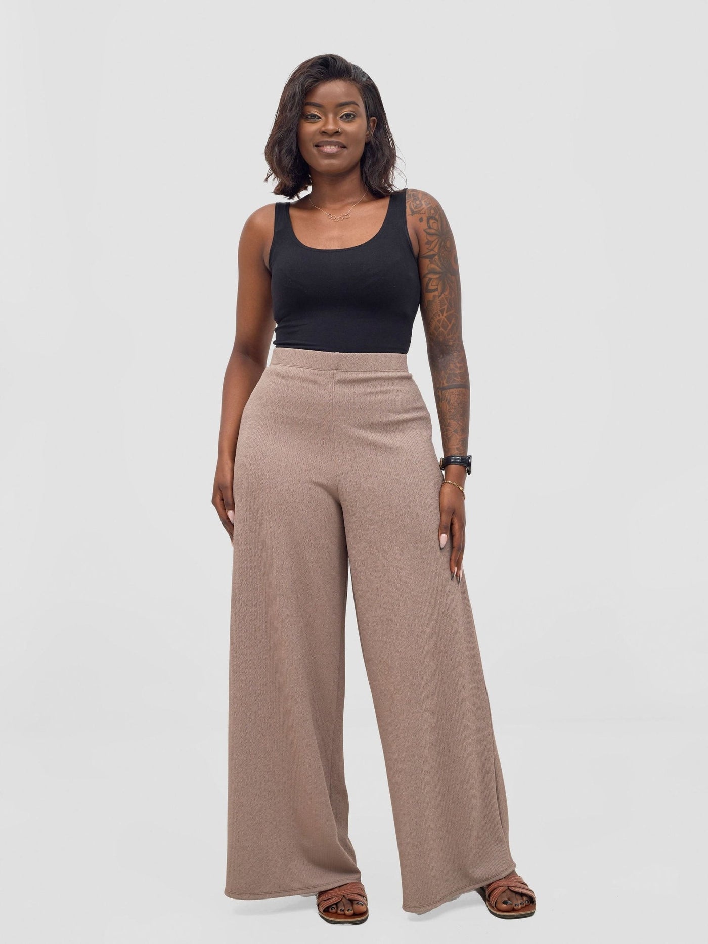 Vivo Wide Leg Pants - Taupe - Shopzetu