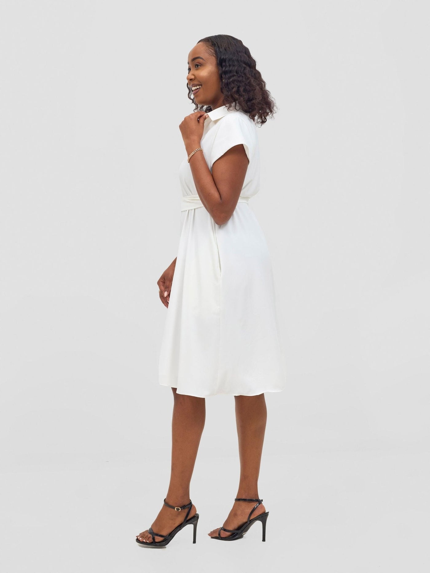 Vivo Zuri Cap Sleeve Knee Length Dress - White - Shopzetu