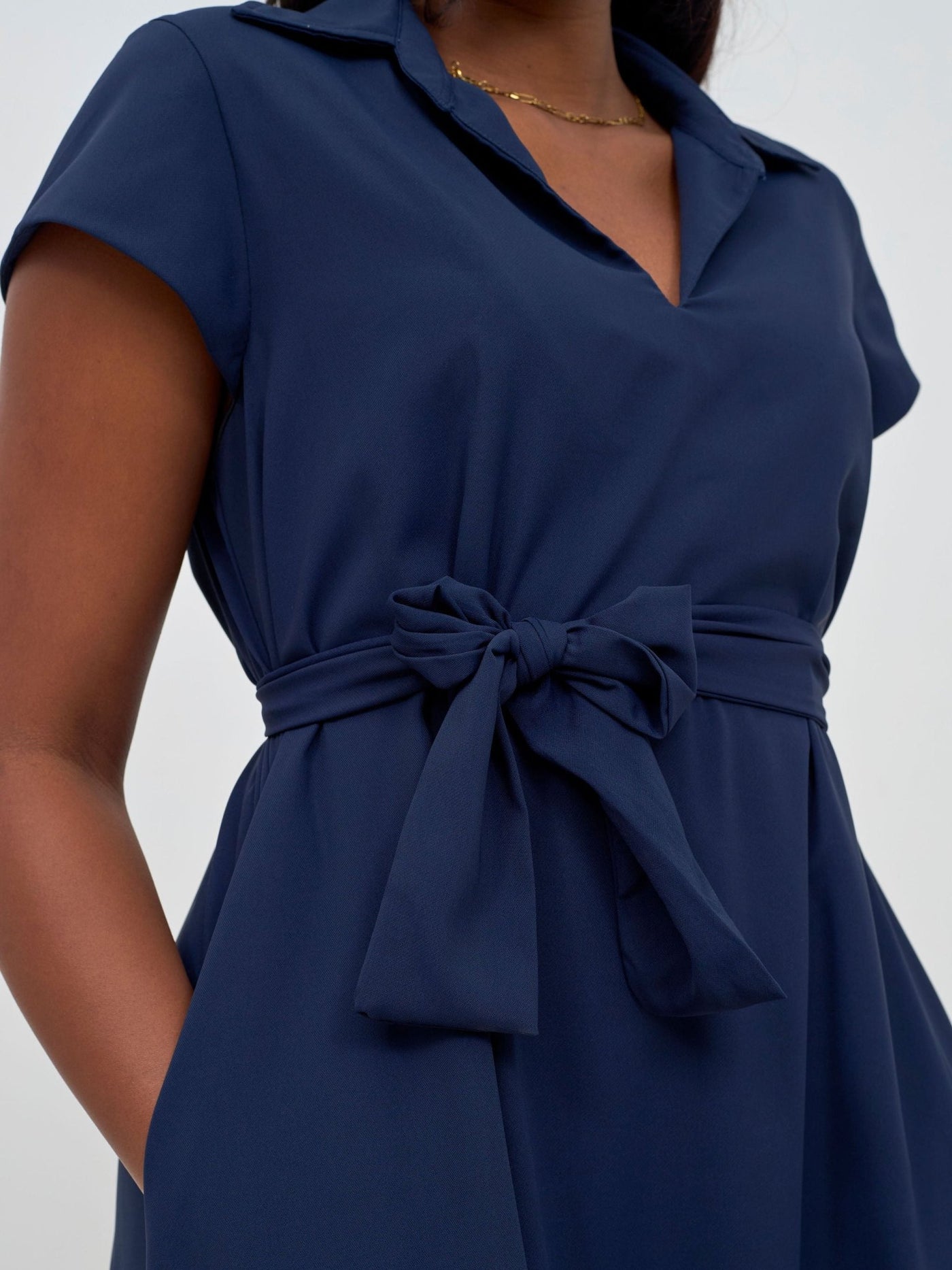 Vivo Zuri Cap Sleeve Knee Length Dress - Navy - Shopzetu