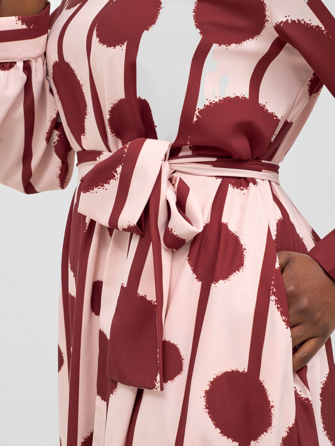 Vivo Serwa Tent Dress - Light Peach / Burgundy Doti Print - Shopzetu