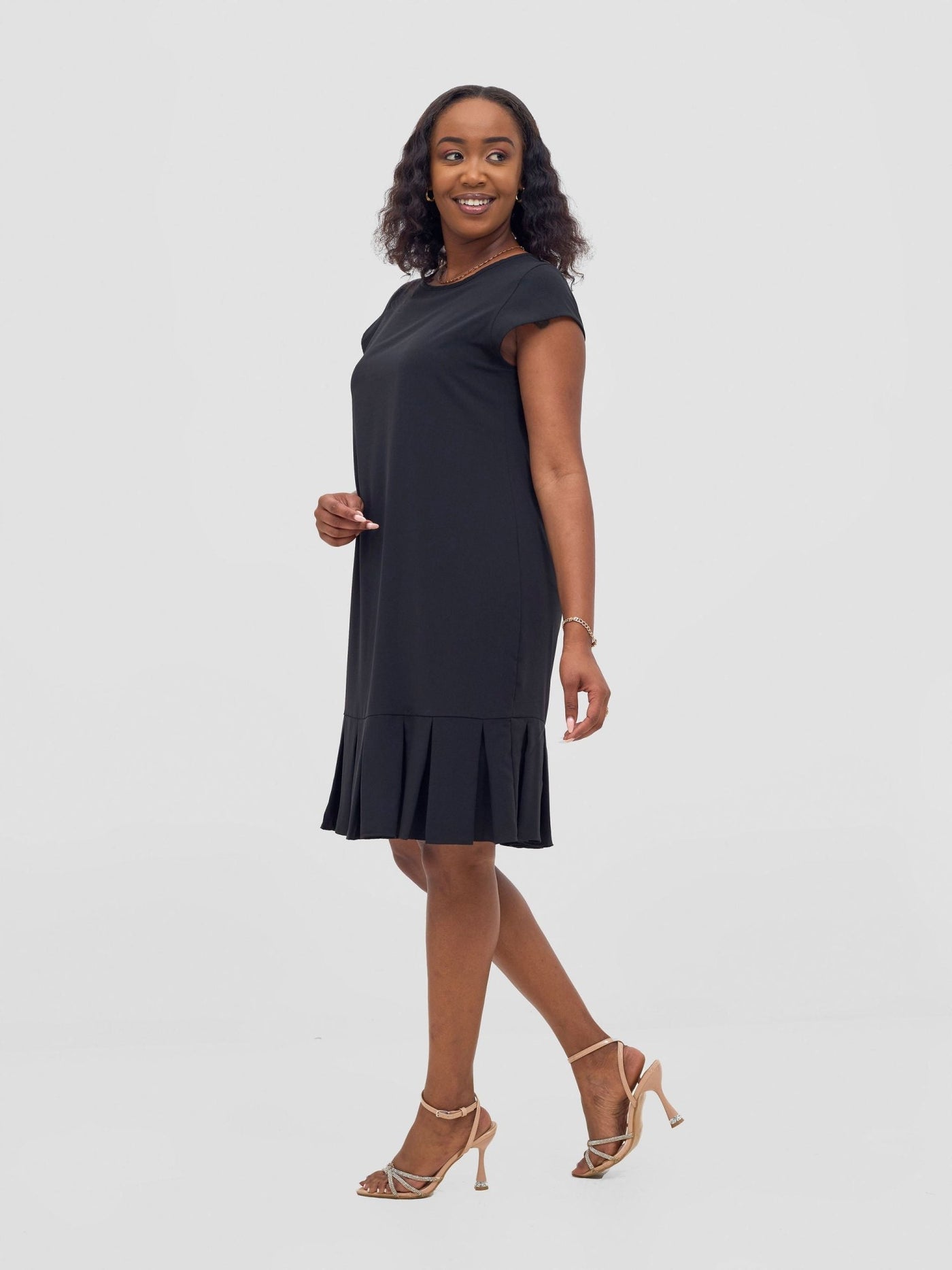 Vivo Zawadi Inverted Pleat Dress - Black - Shopzetu