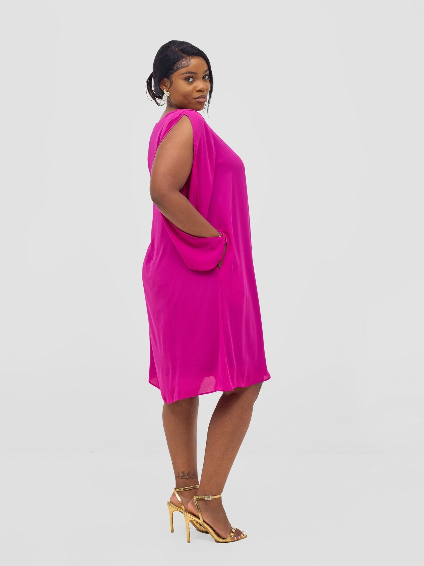 Vivo Lamu Knee Length Chiffon Dress - Magenta - Shopzetu