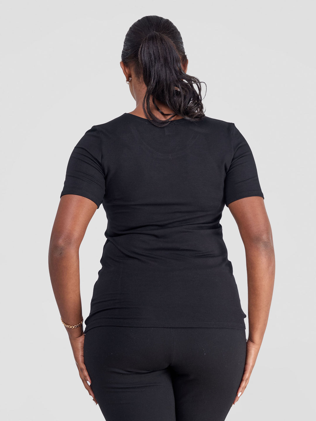 Vivo Basic Short Sleeve Top in Jersey - Black
