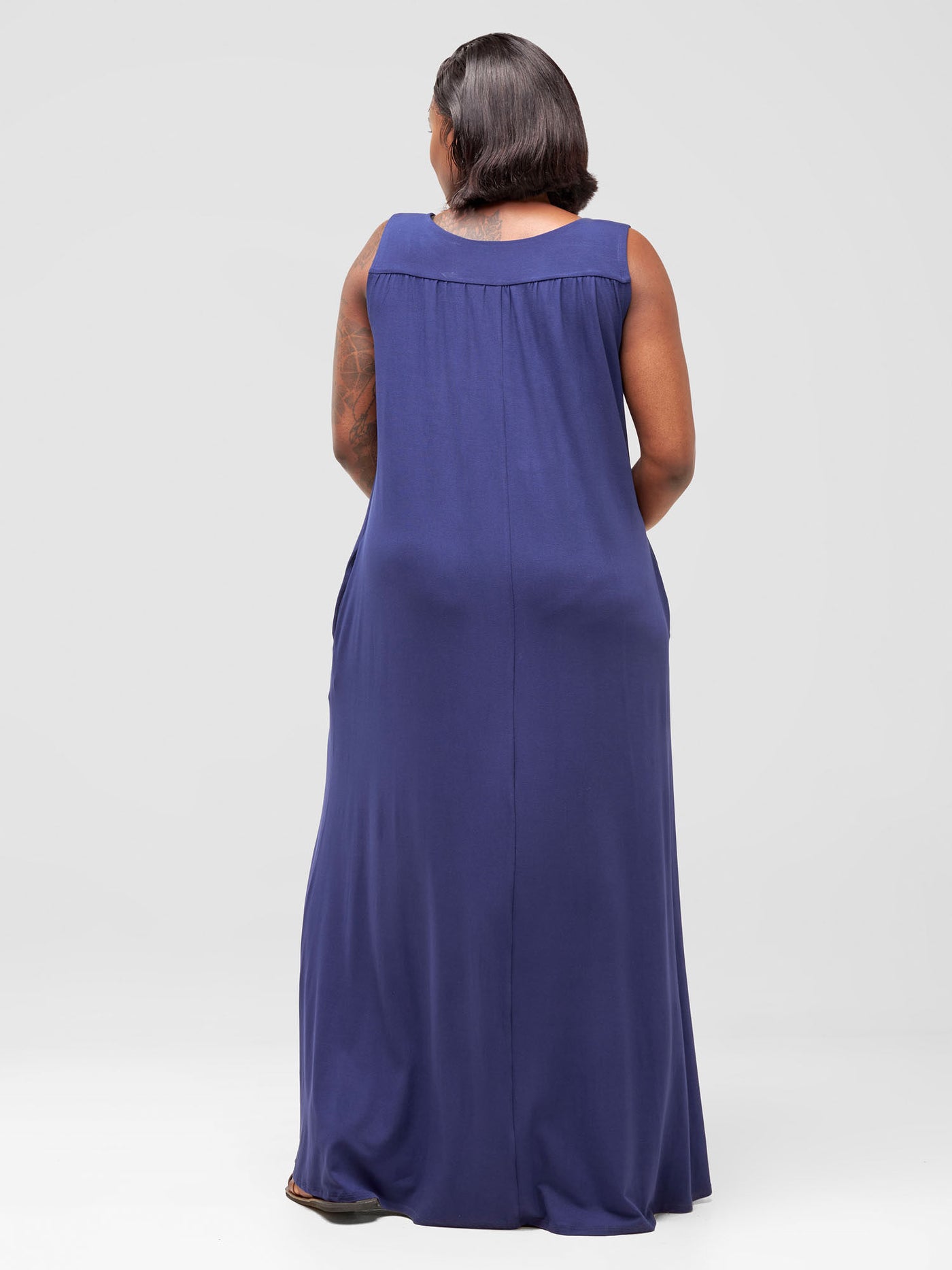 Vivo Safiya Gathered Shoulder Maxi Dress - Navy