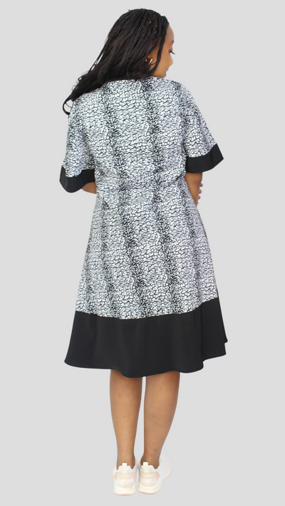 The Fashion Frenzy Curvy Plus Size Monochrome Print Shani Shift Dress - Grey
