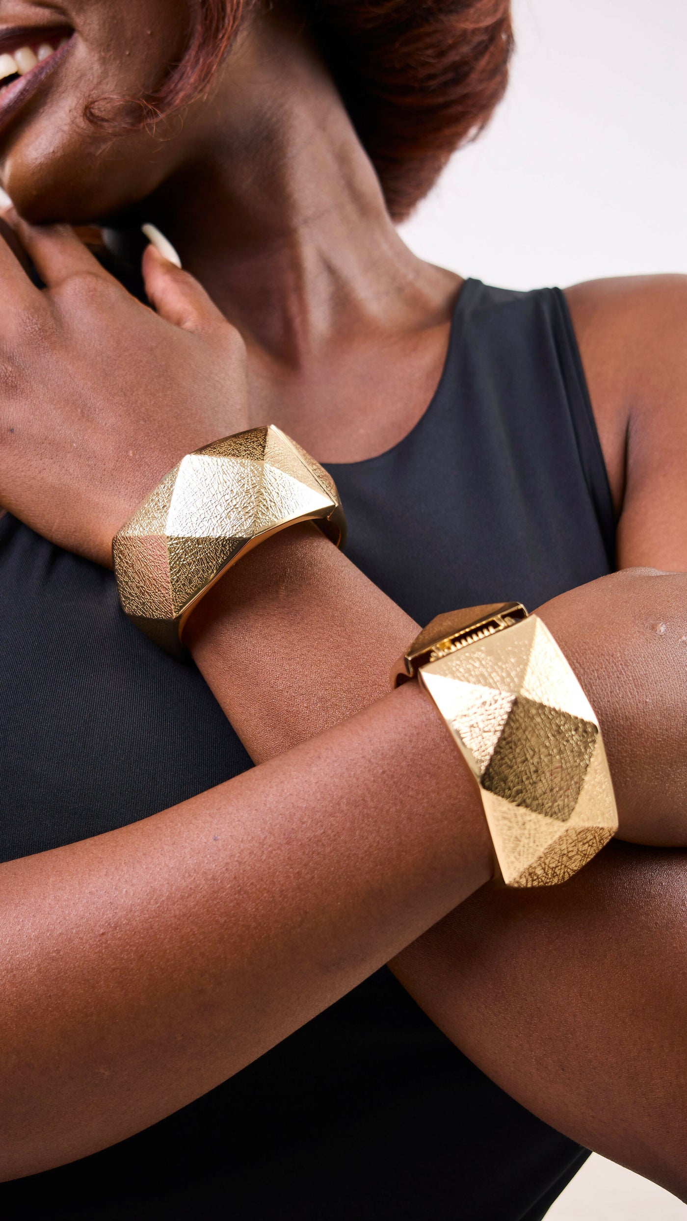 Afrodame Chunky Bangle - Gold
