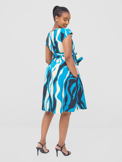 Vivo Basic Cap Sleeve Knee Length Tent Dress - Blue / Black Capi Print - Shopzetu