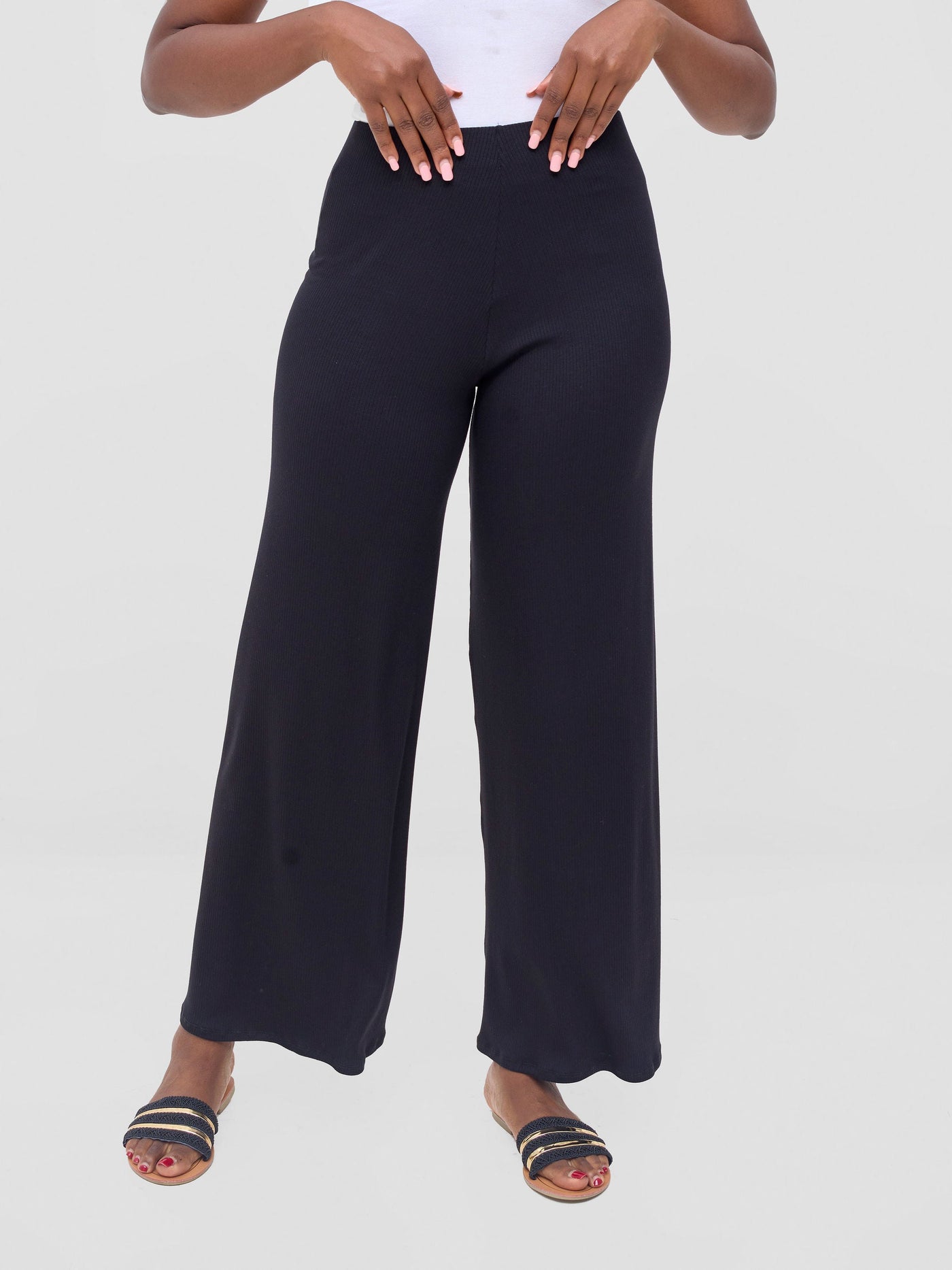 Vivo Safa Straight Leg Pants - Black