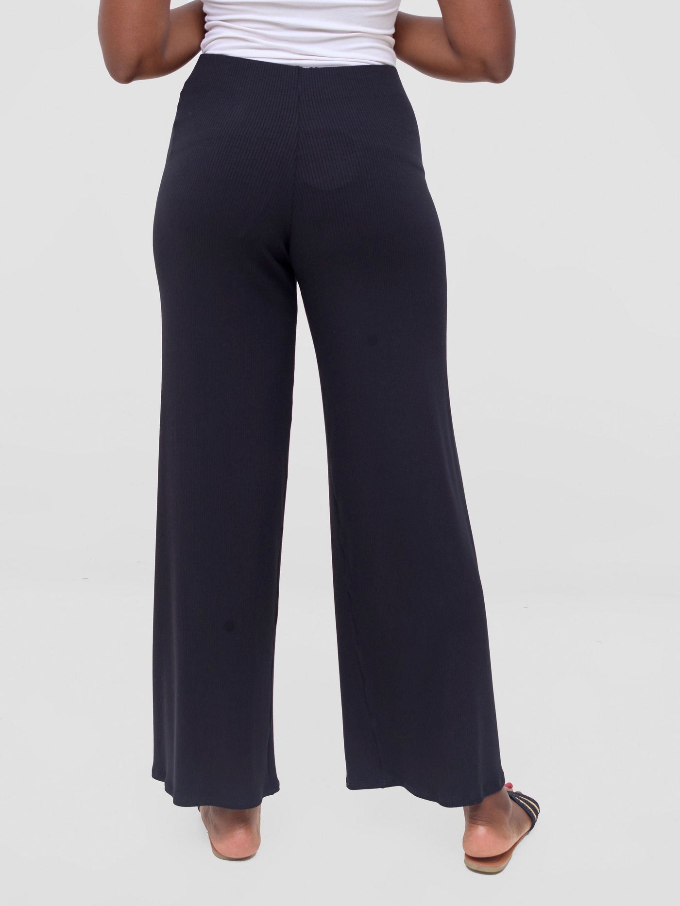 Vivo Safa Straight Leg Pants - Black