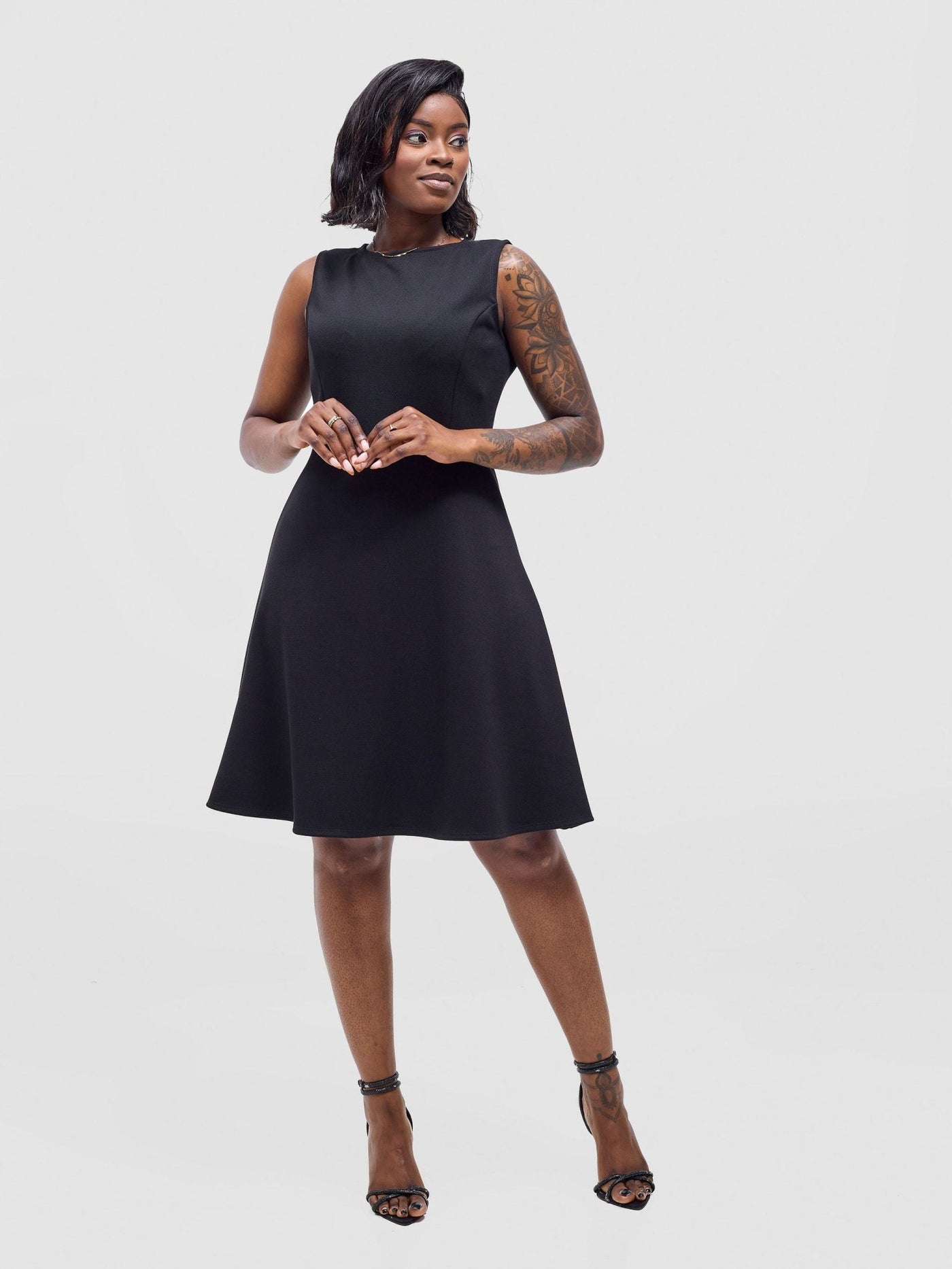 Vivo Niari Boat Neck Dress - Black - Shopzetu