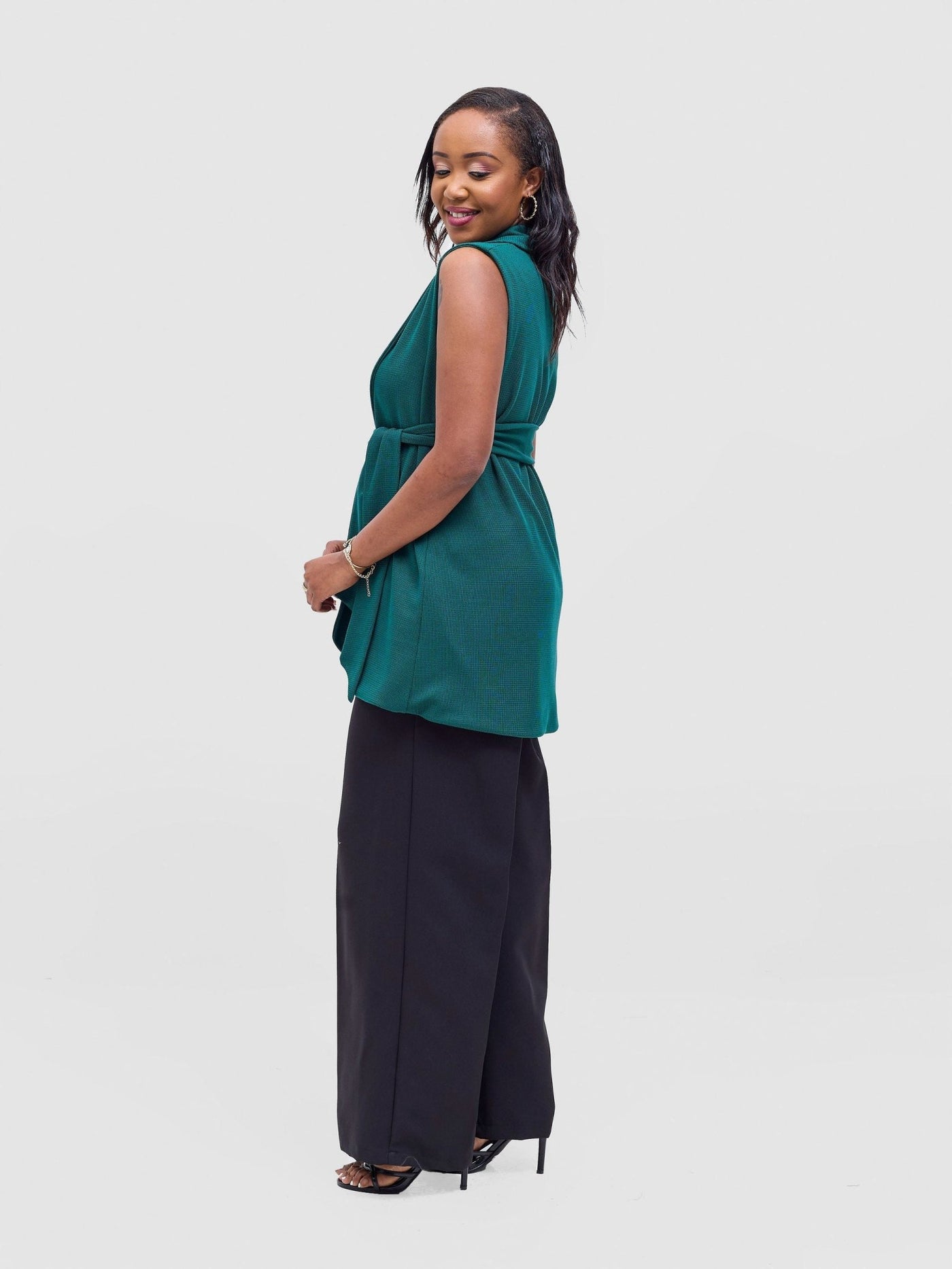 Vivo Basic Sleeveless Double Layered Coat - Dark Green - Shopzetu
