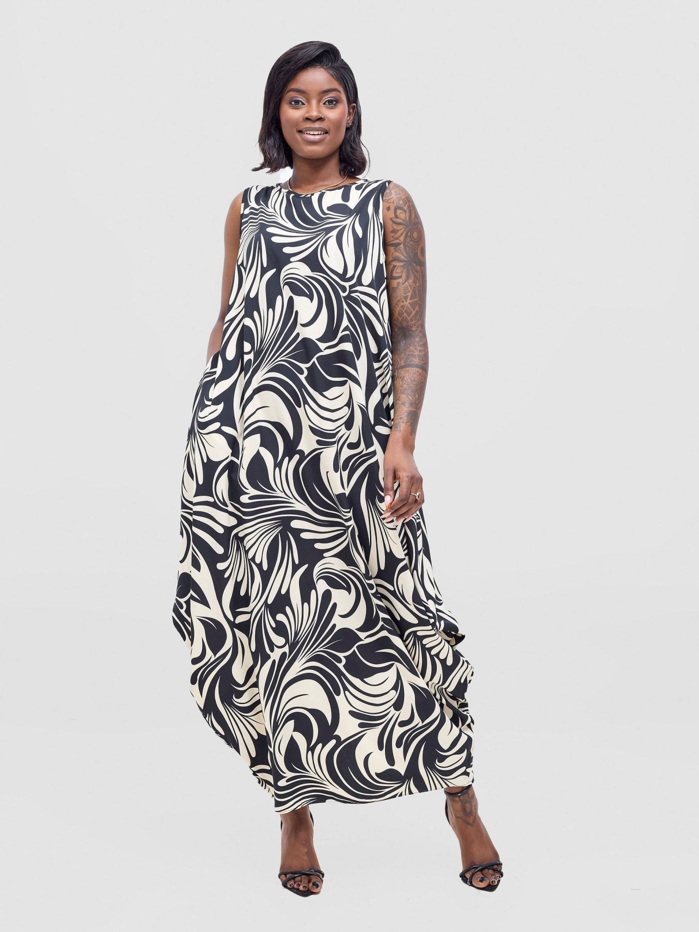 Vivo Seli Maxi Dress - Cream / Black Eli Print - Shopzetu