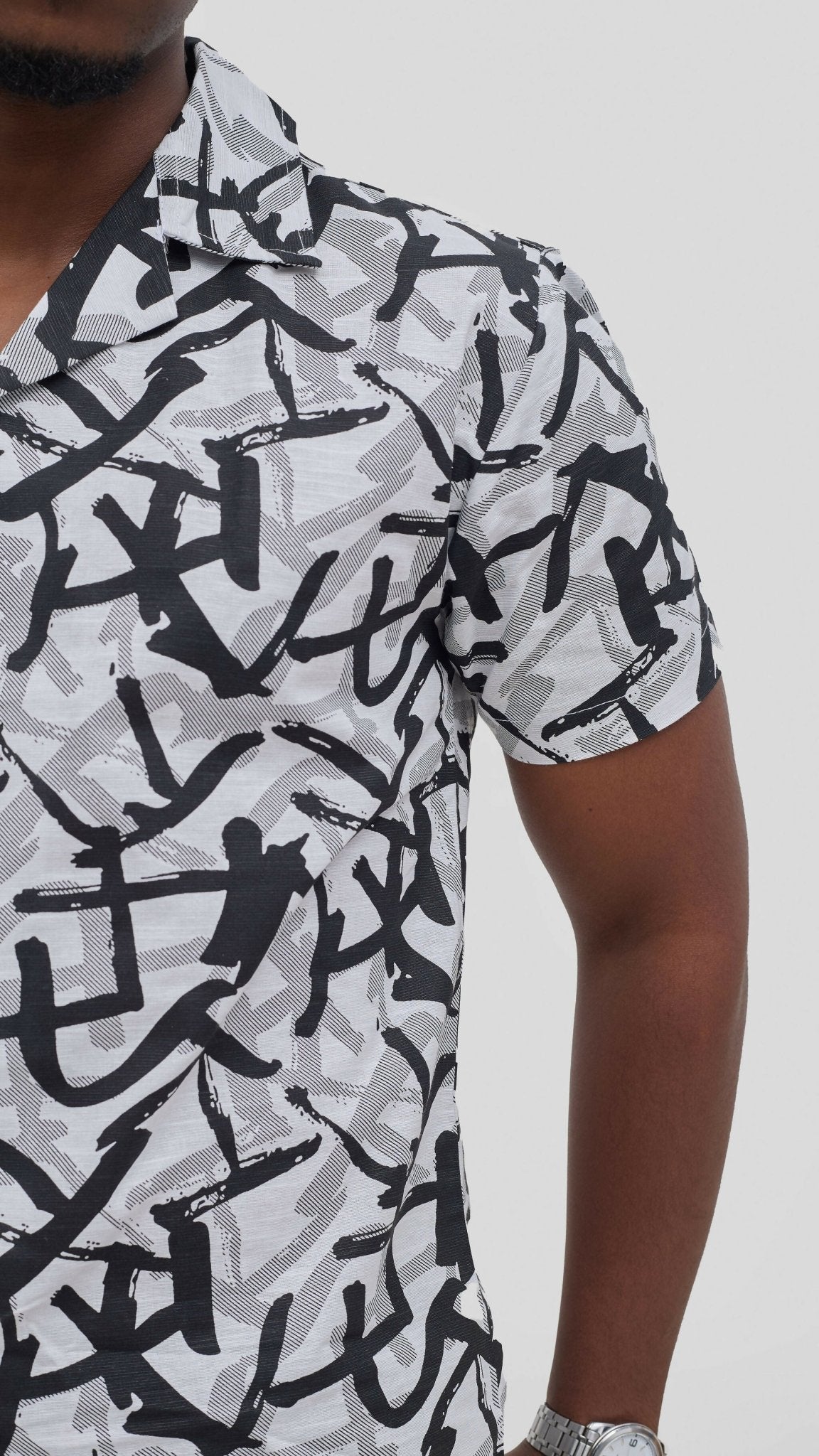 Kitu Kali TP Fabric Shirt - Black / White - Shopzetu
