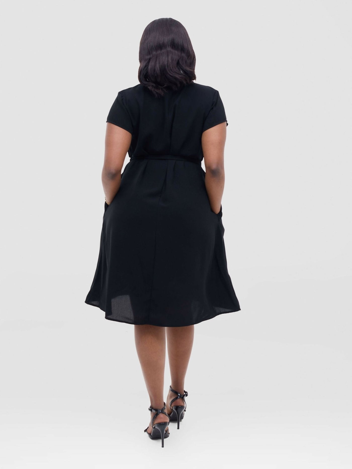 Anel's Knitwear Shift Dress - Black - Shopzetu