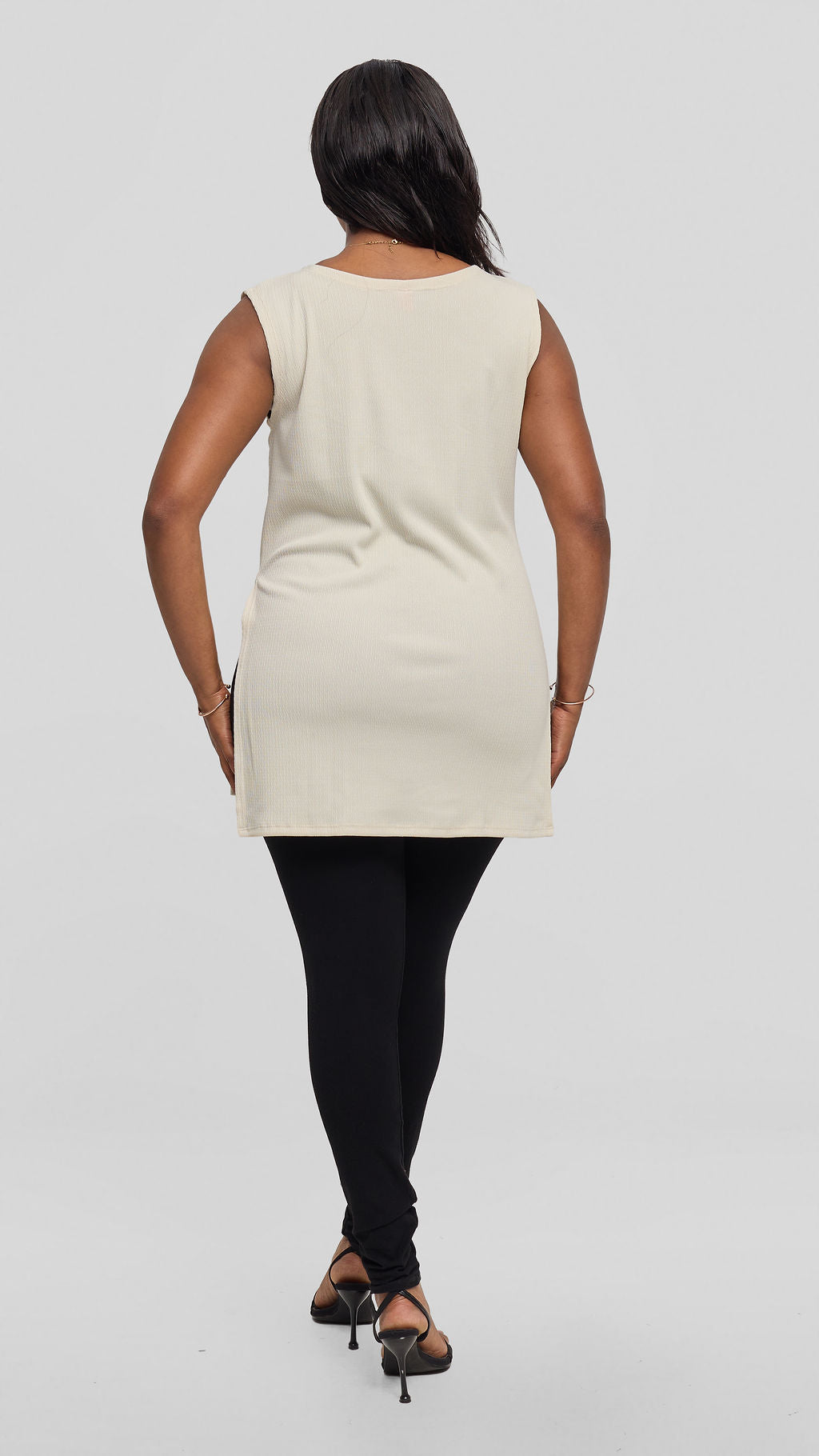 Vivo Chela Scalloped Sleeveless Top - Light Taupe