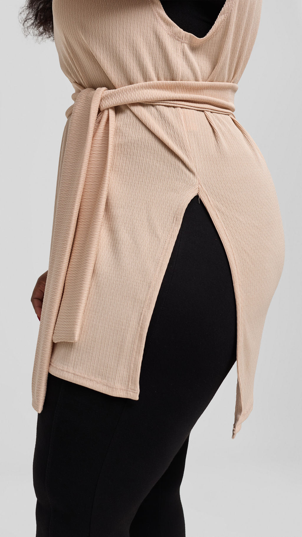 Vivo Rema Slit Tunic Top - Buttermilk