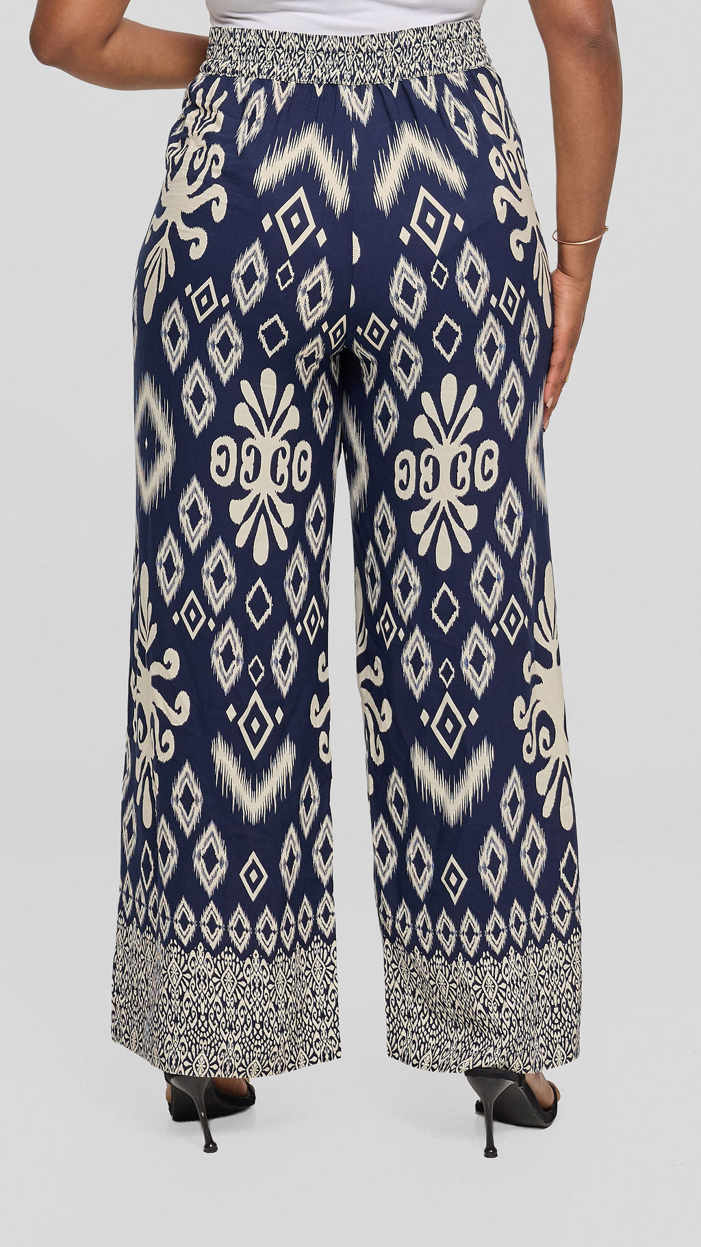 Vivo Samira Pants in Rayon - Cream / Navy Print