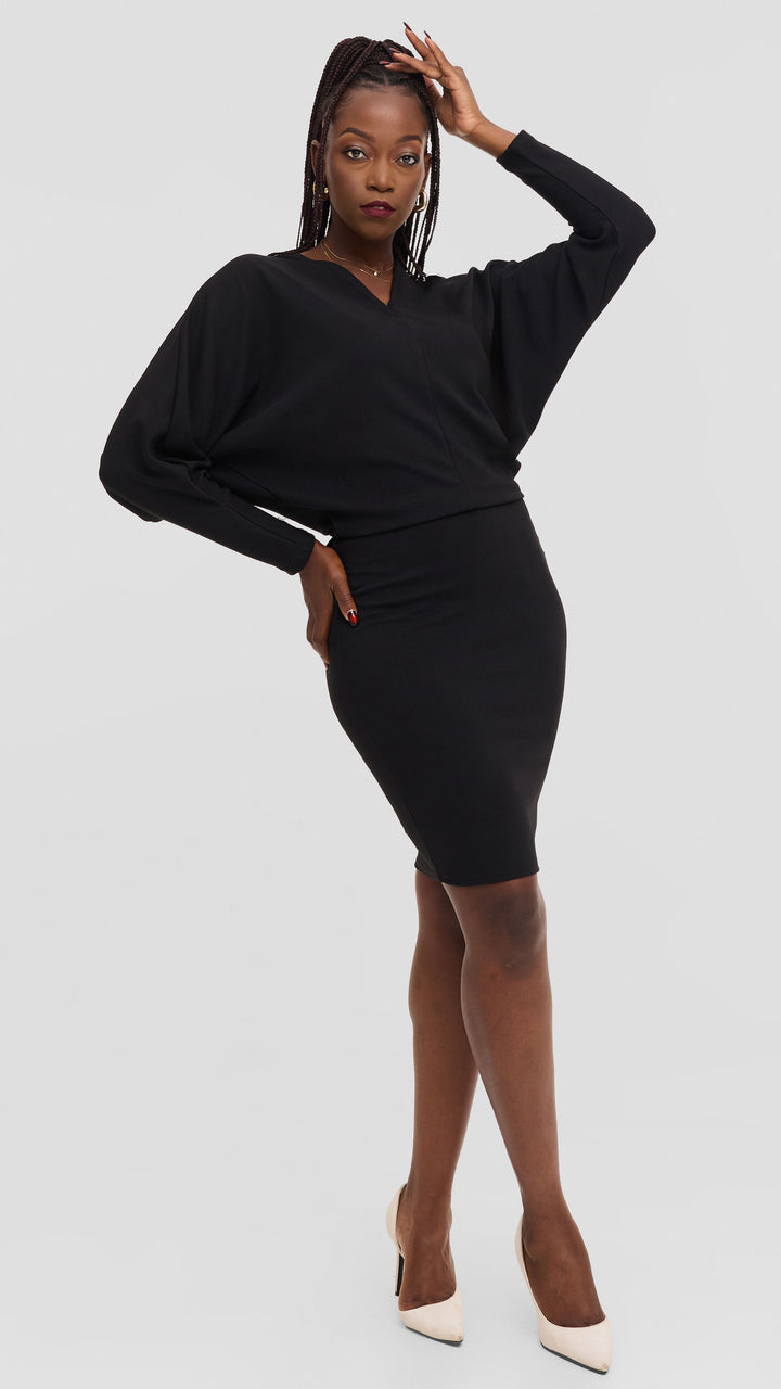 Vivo V-Neck Dress in Stretch Rib - Black