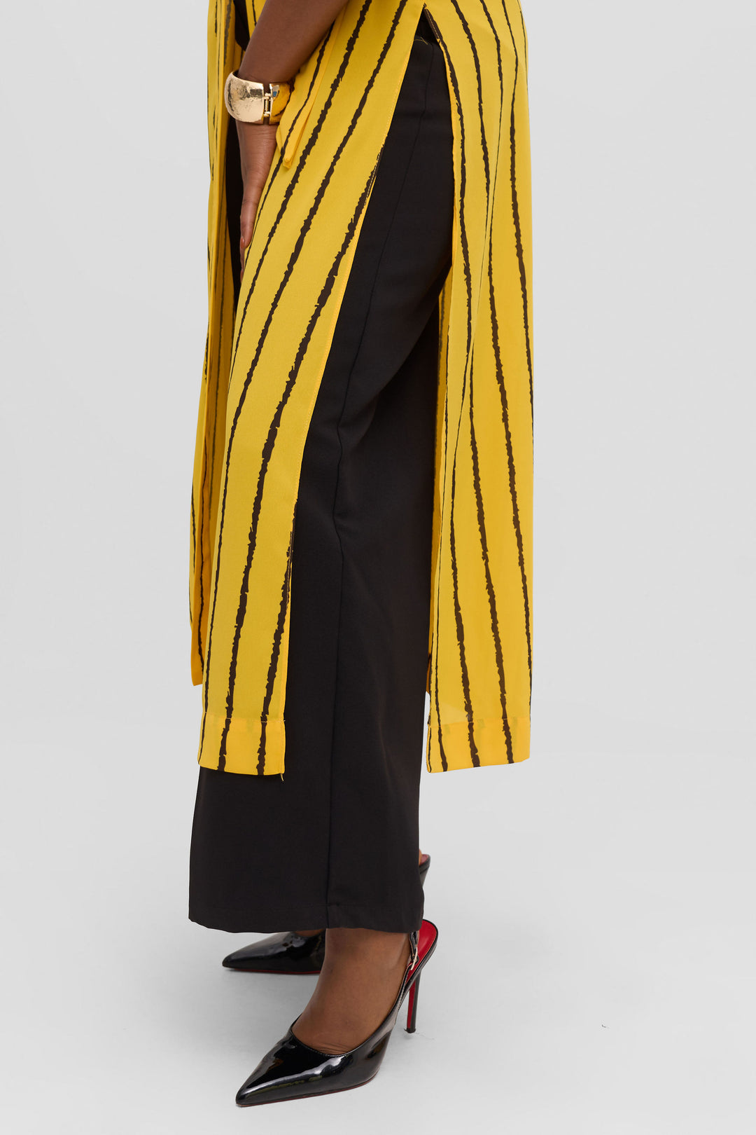 Vivo Maxi Kimono in Chiffon - Yellow / Black Print
