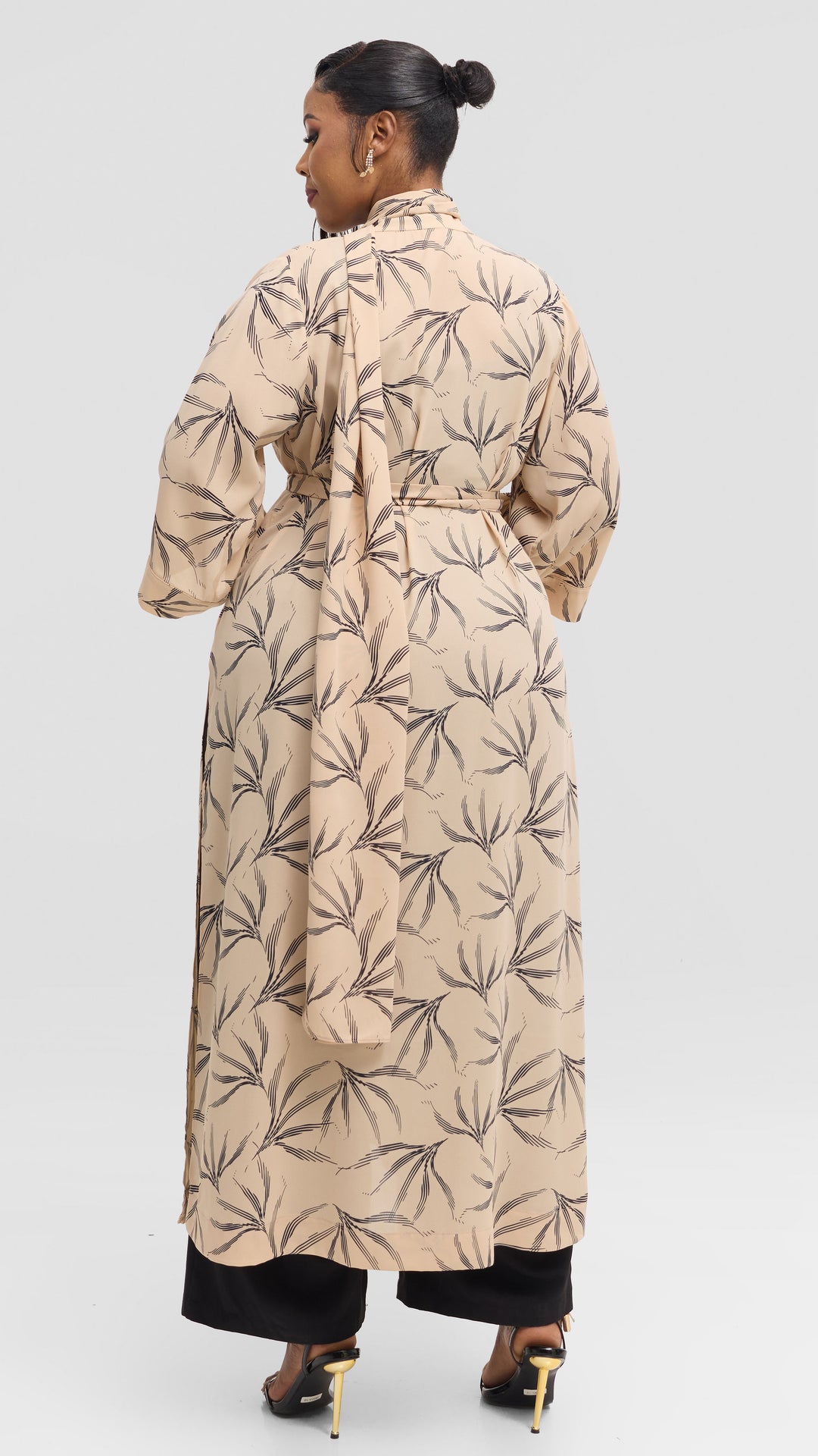Vivo Maxi Kimono in Chiffon - Beige / Black Print