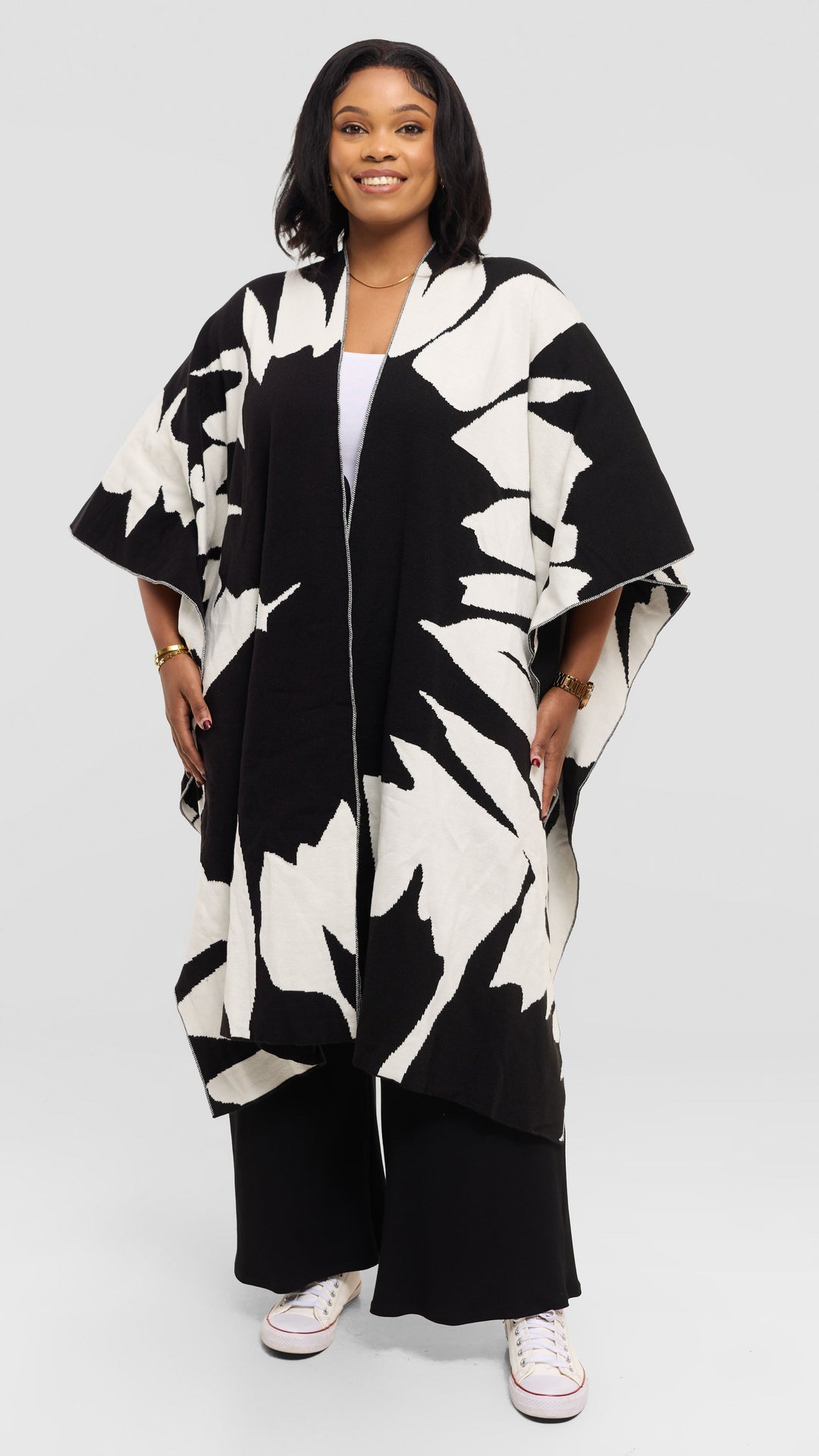 Vivo Reversible Poncho without Fringes - Black / Off White Pepeo Print