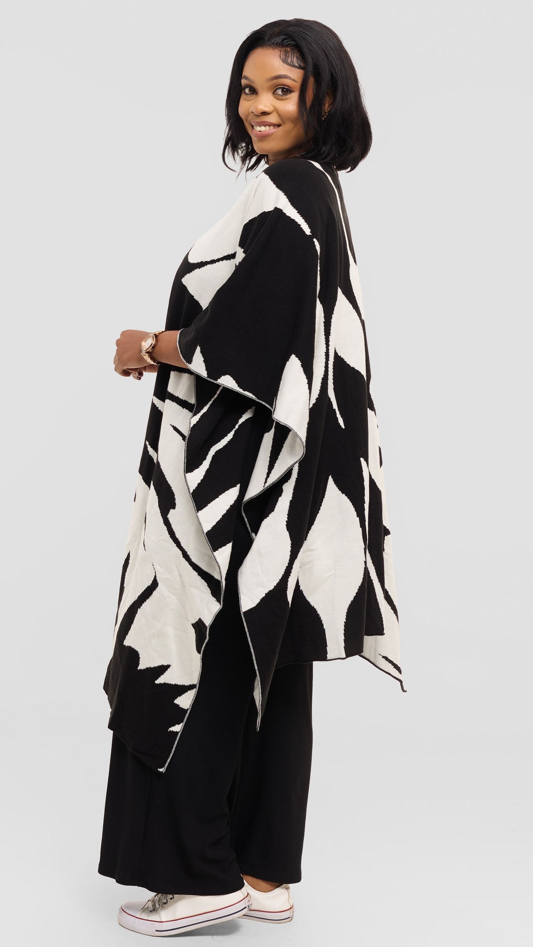 Vivo Reversible Poncho without Fringes - Black / Off White Pepeo Print