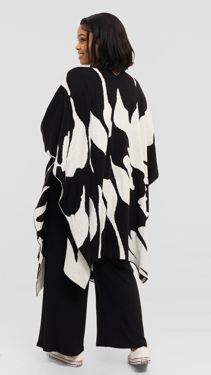 Vivo Reversible Poncho without Fringes - Black / Off White Pepeo Print