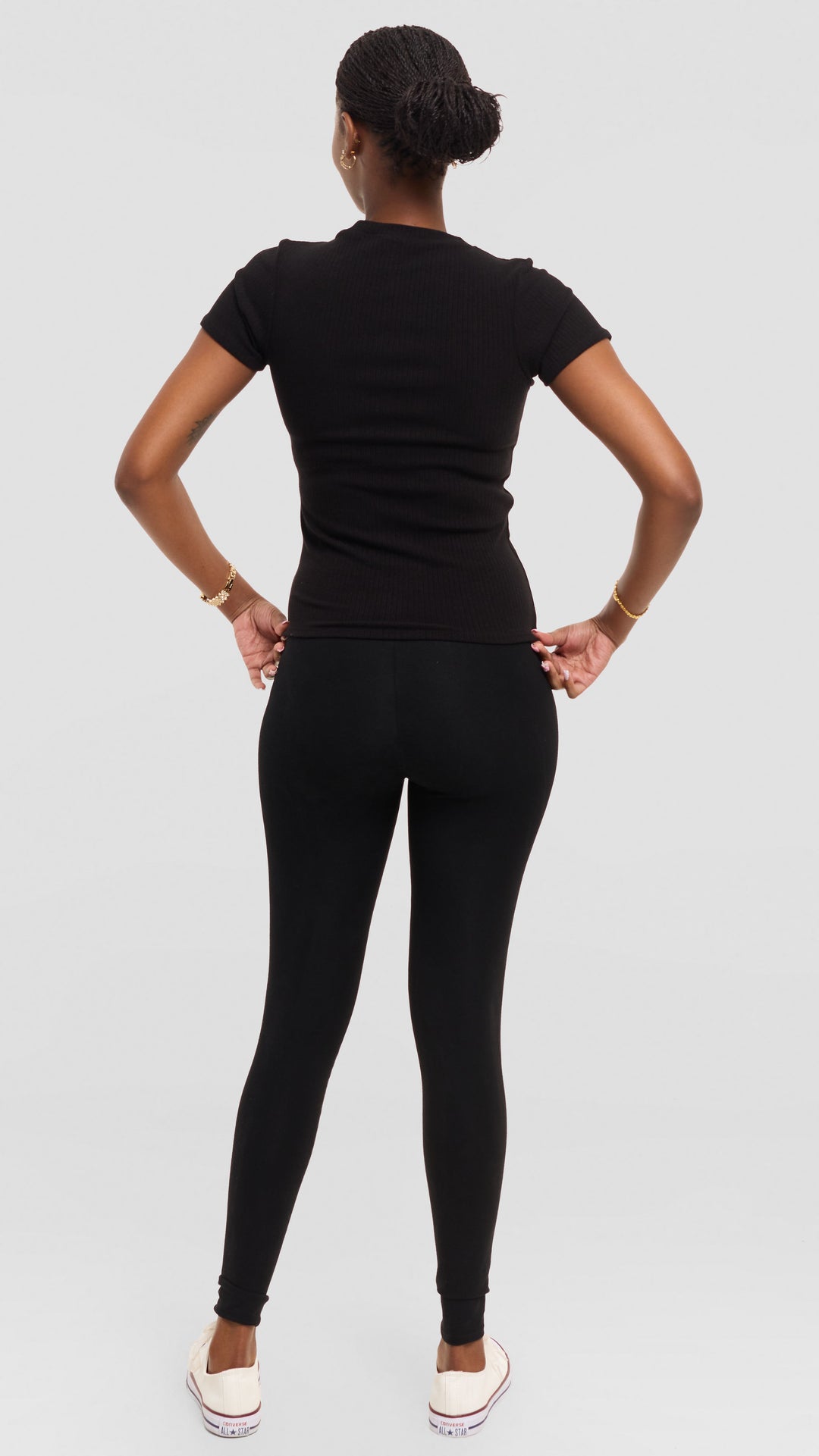 Safari by Vivo Crew Neck Tee in Rib - Black